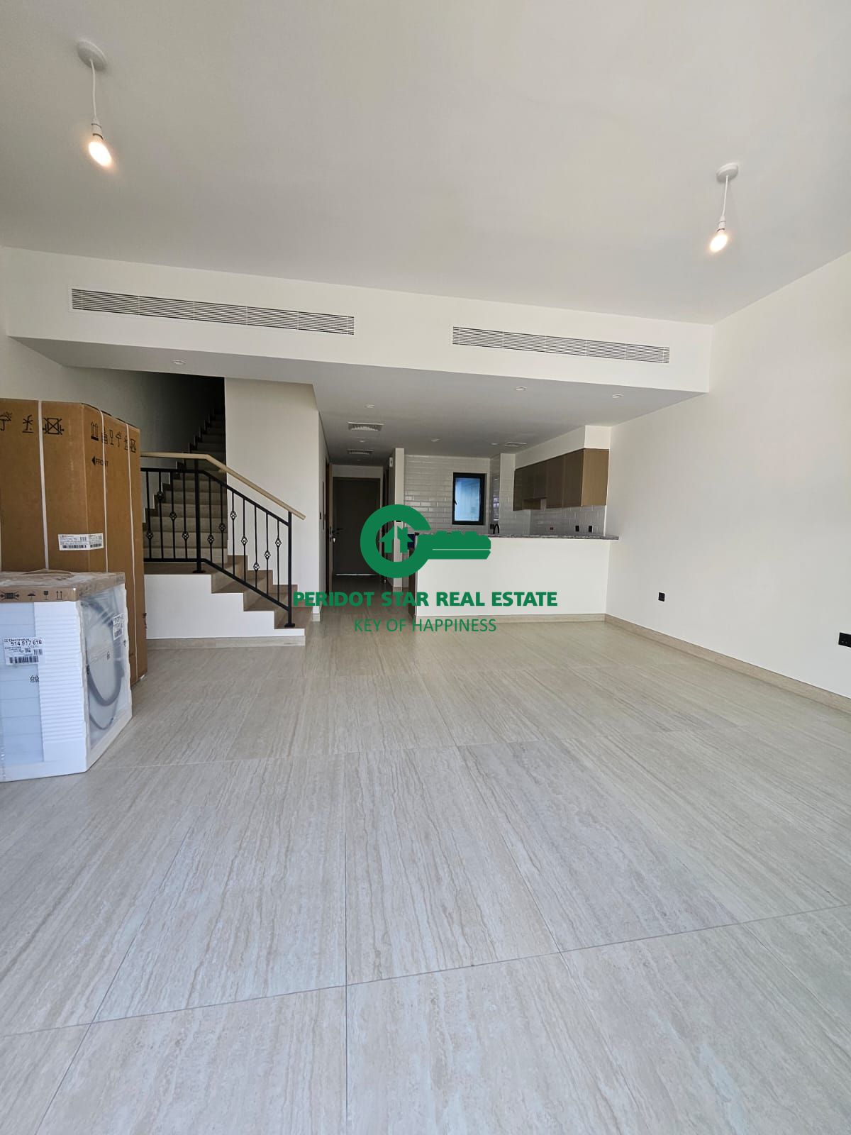 Spacious Apartment 4 Bedroom | Prime Location | Ready To Move