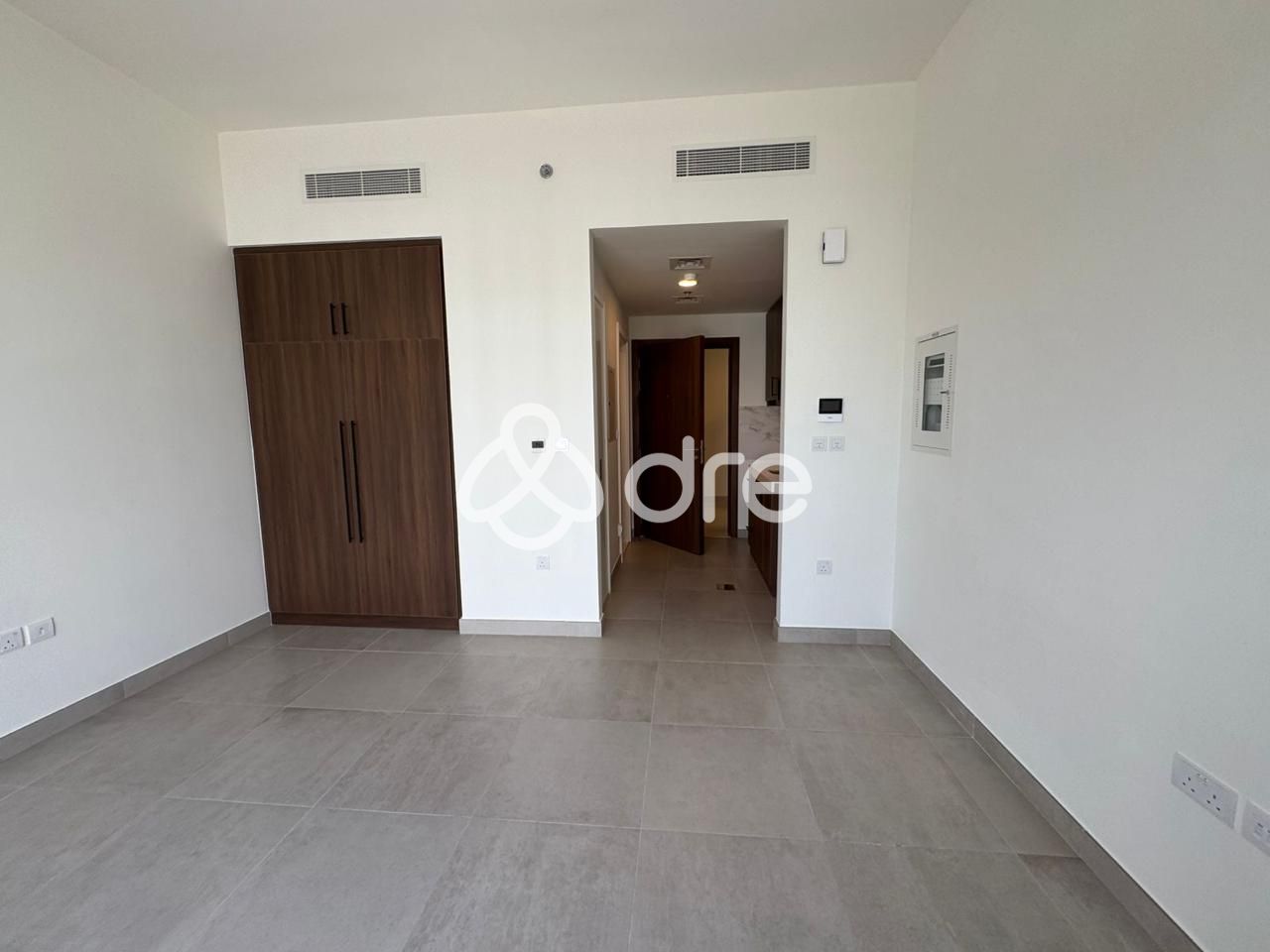 Modern Living Studio | Unfurnished | Balcony