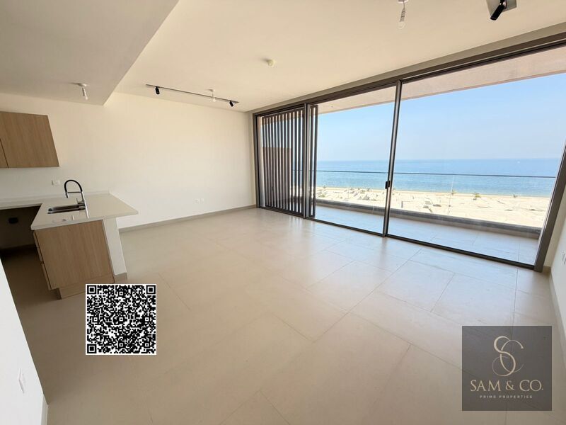 Full Sea View | 4th Floor | Ready to Move | Freehold