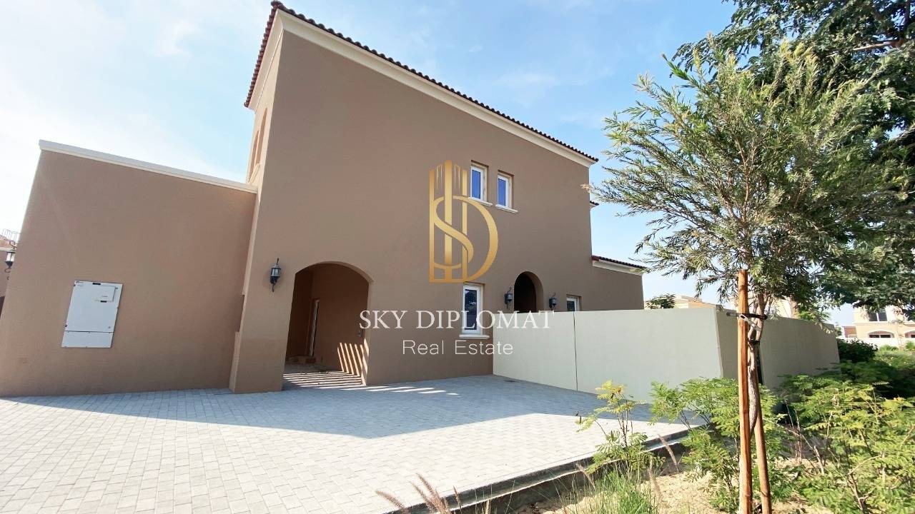 3 BR + MAID l Bright Layout l Corner Plot