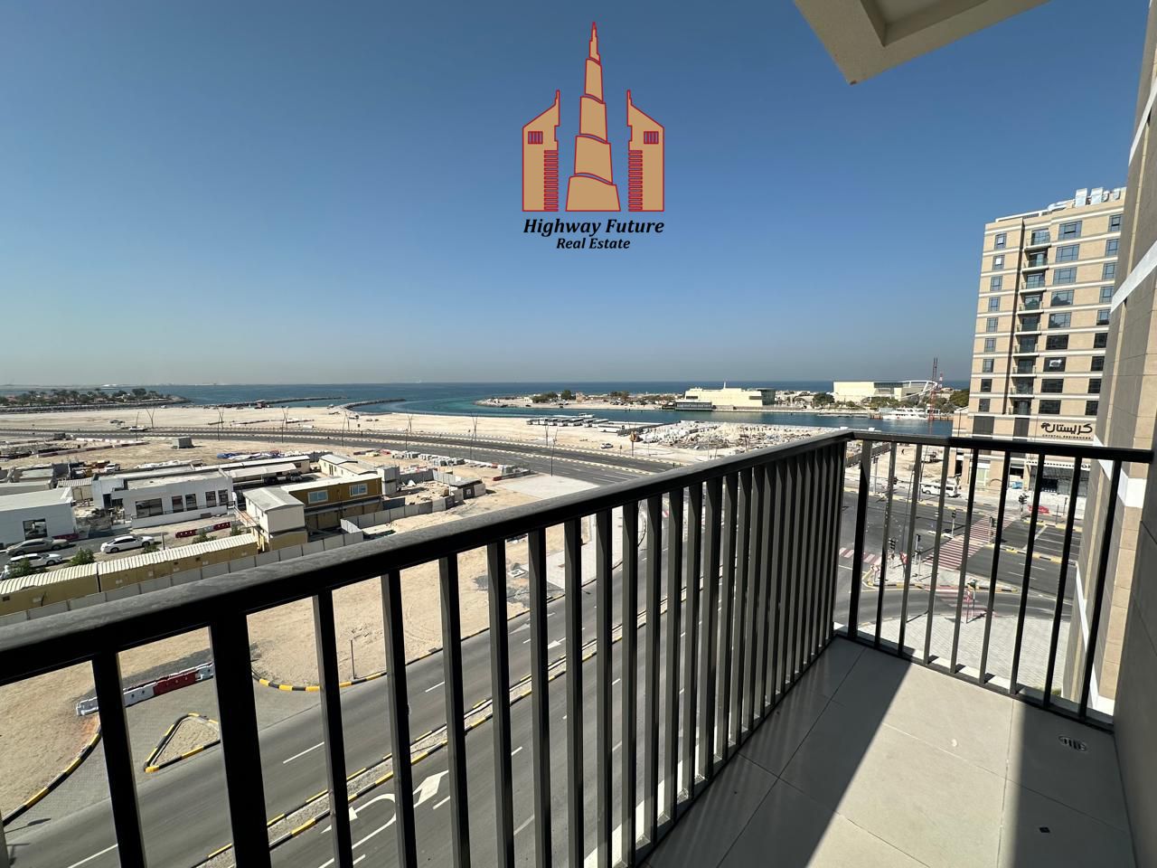 Spacious 2bhk with balcony wardrobes sea view free parking