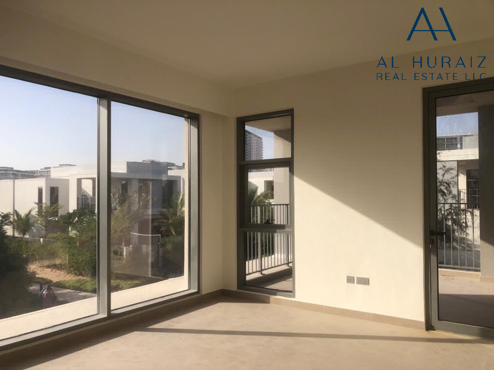 Single Row | 4 Bed | Close to Park