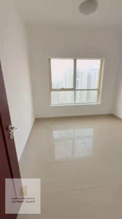 Two rooms and a hall in Khan, Rose Tower