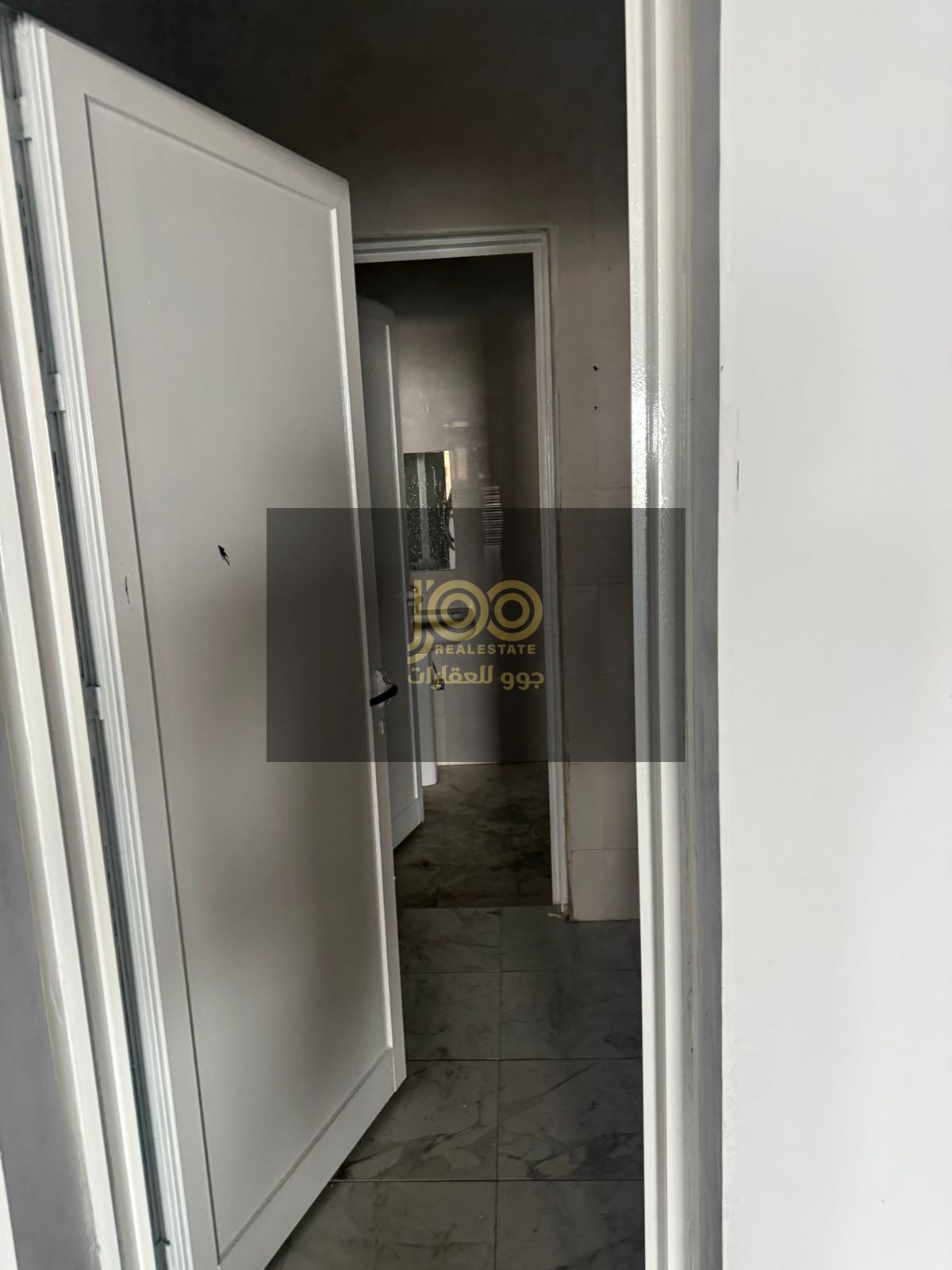 For rent, a distinctive warehouse in Umm Al Quwain, distinguished by its strategic location, designed to meet the needs of companies and factories.
