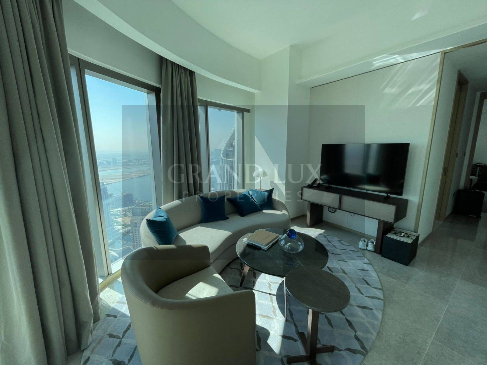 Luxury Living I Spacious 2BR I Waterfront
