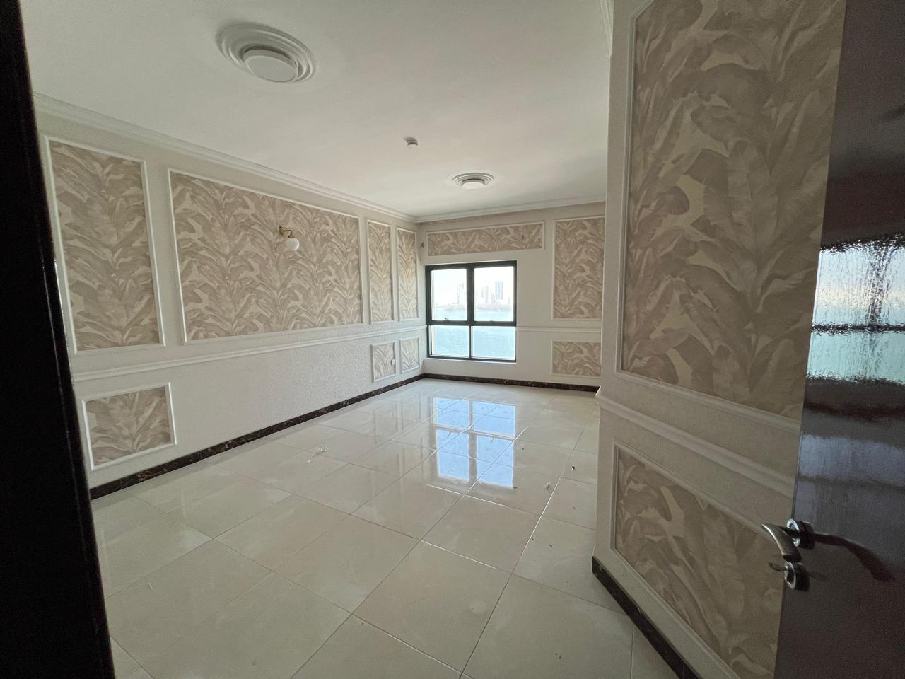 For Rent – 3 Bedroom Apartment with Living Room