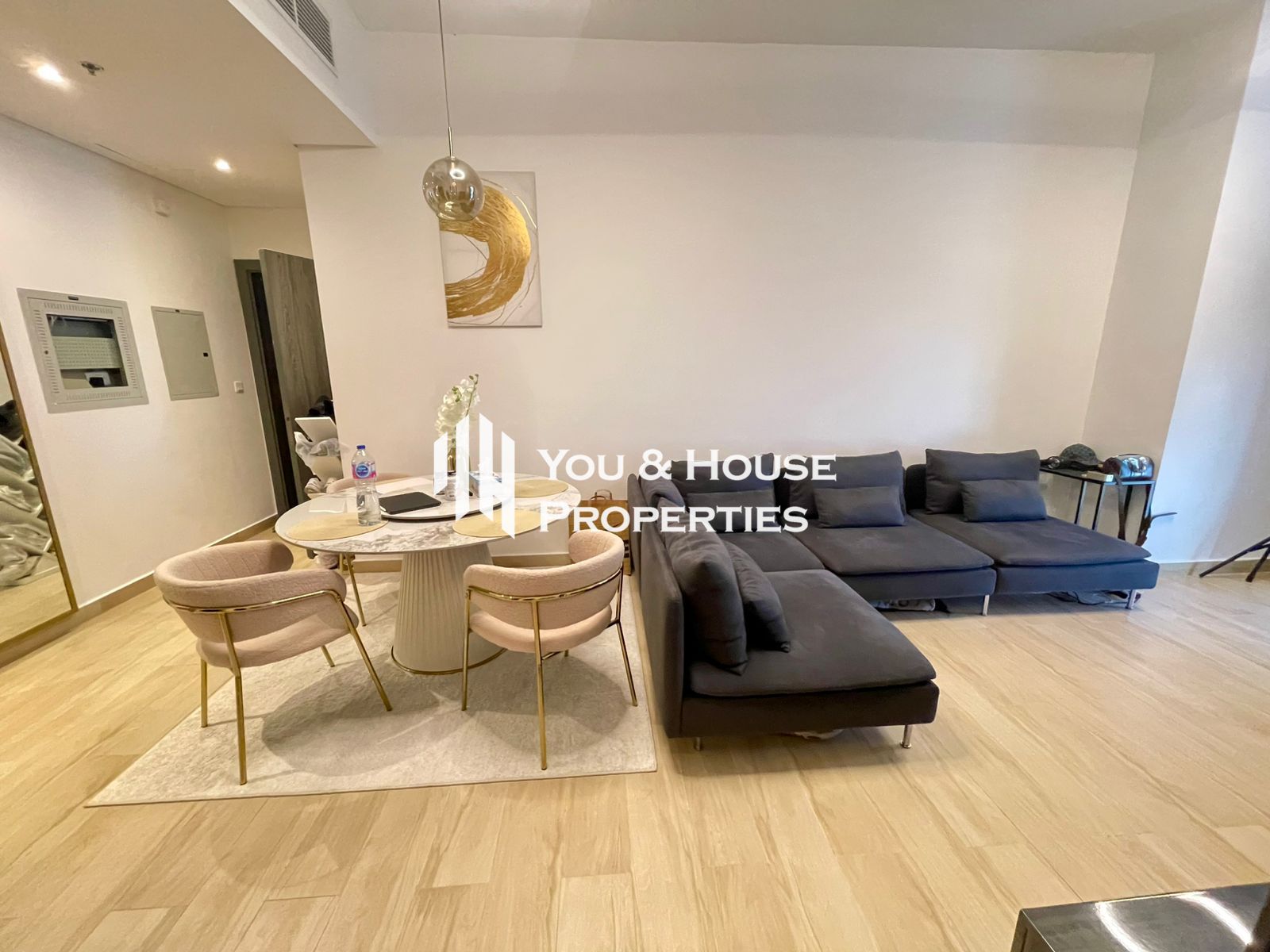 Fully Furnished 1-BR Apartment I High Quality Finishes I Call us Now
