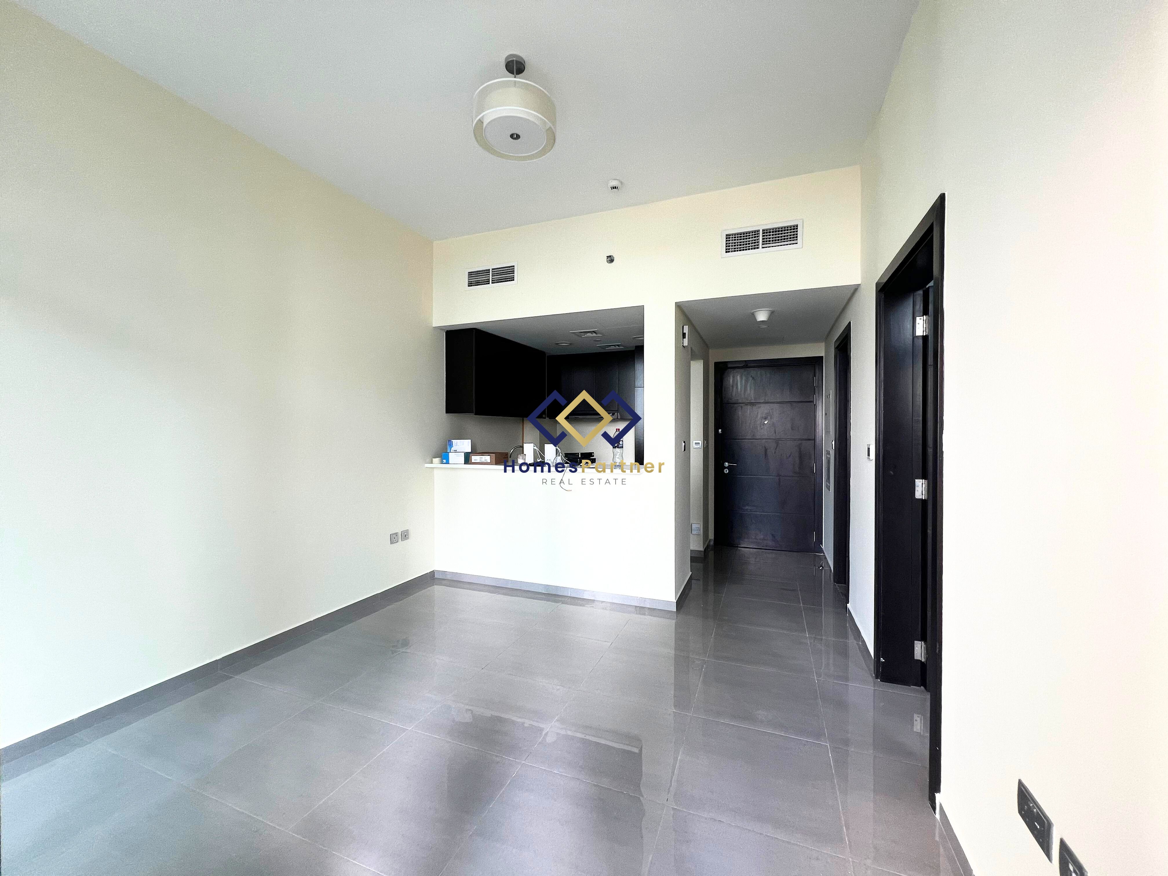 Luxury Living in Business Bay I Pool View I Near Metro Station