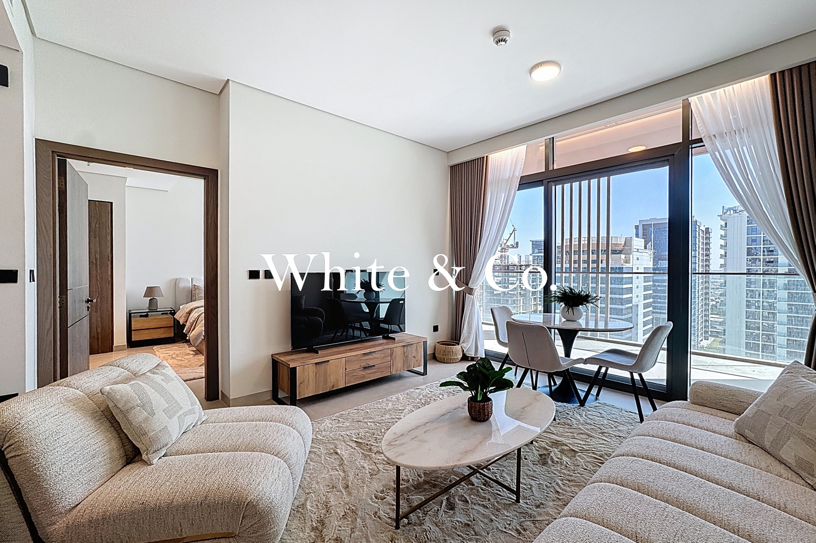 Premium Modern Fully Furnished 1 Bed