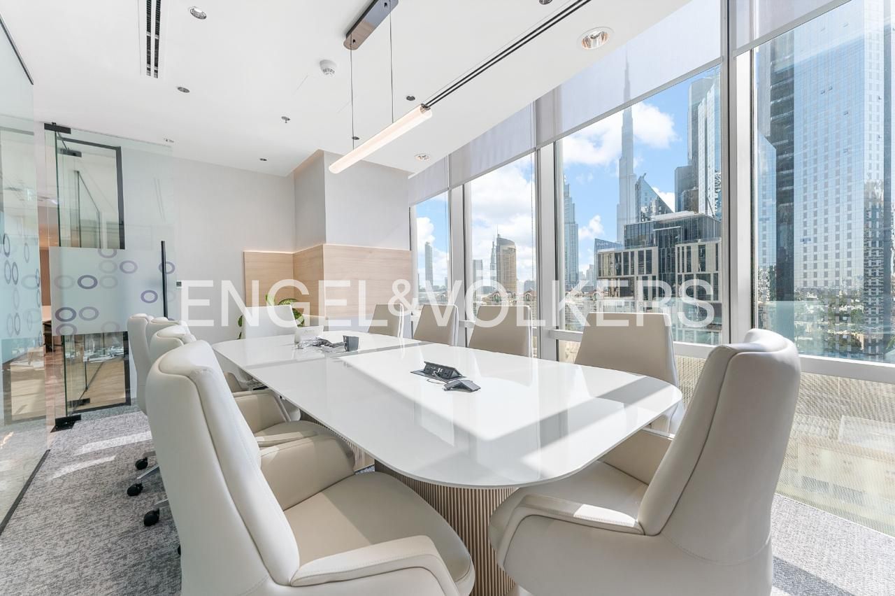 Furnished I Burj View I High Return I Tenanted