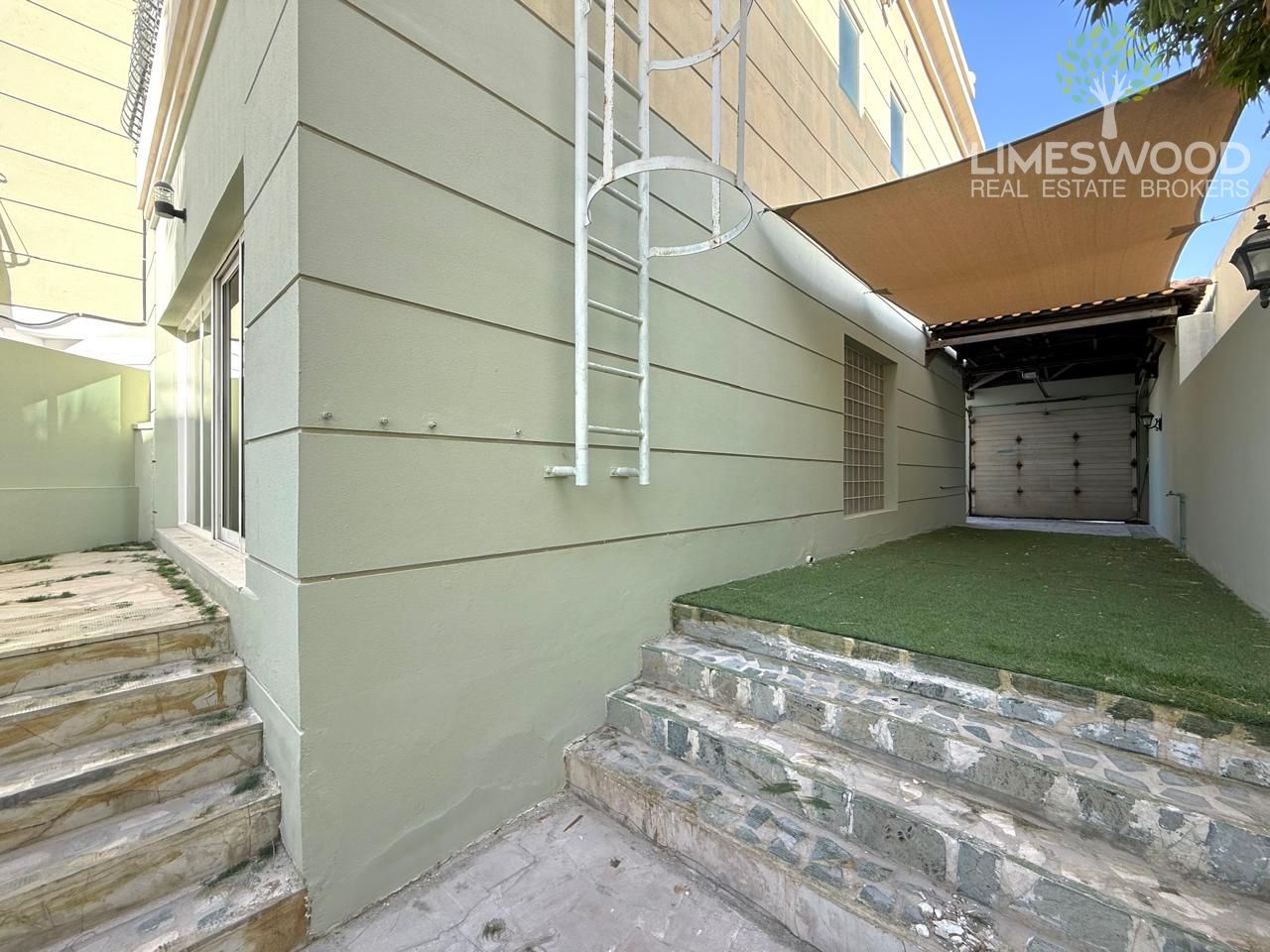 Corner 3BR Villa with Private Backyard