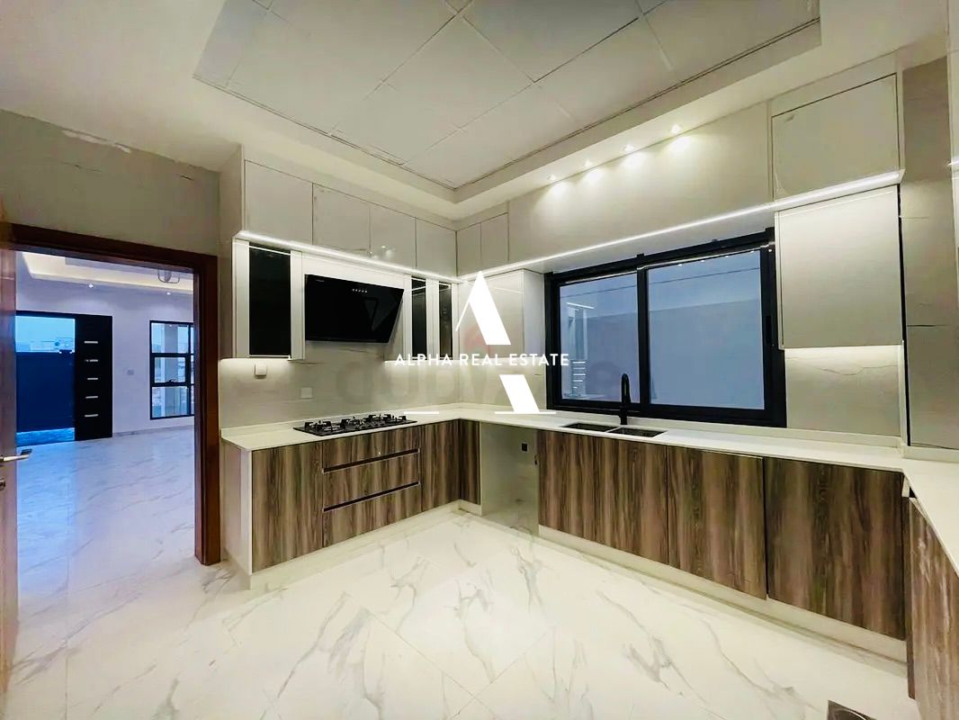 Modern 5BR Freehold Villa | Move-In Today | Al Yasmeen