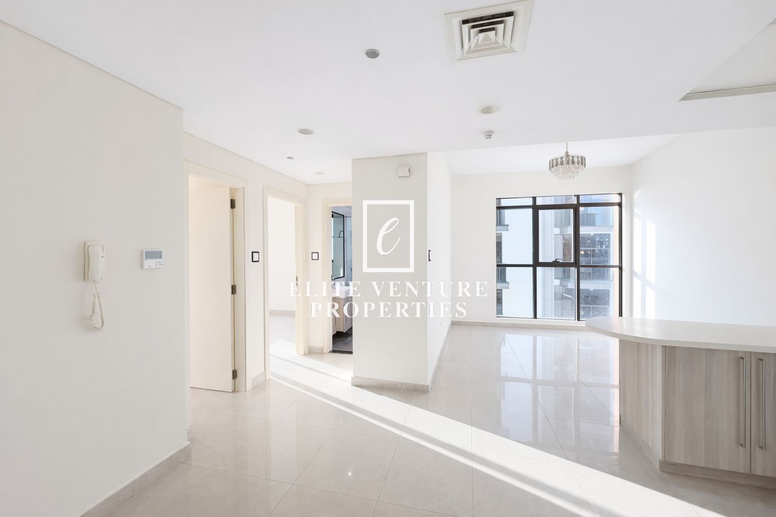 ELEGANT 2-BEDROOM | SPACIOUS | PRIME LOCATION |