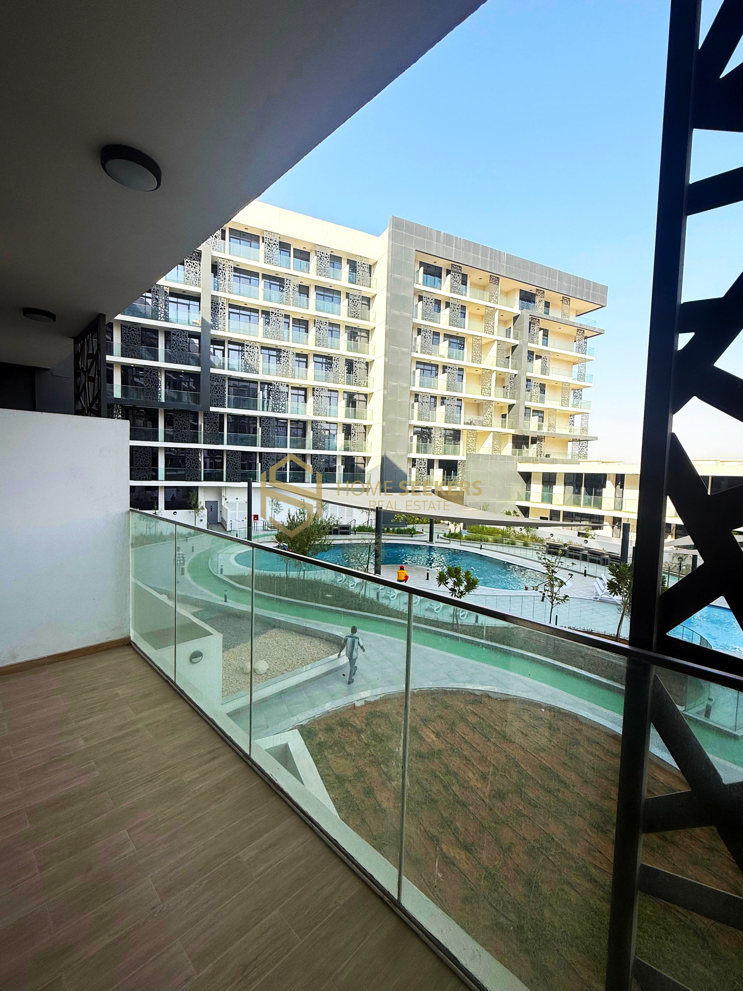 Junior 1br | Spacious Layout | Pool View | Book Now