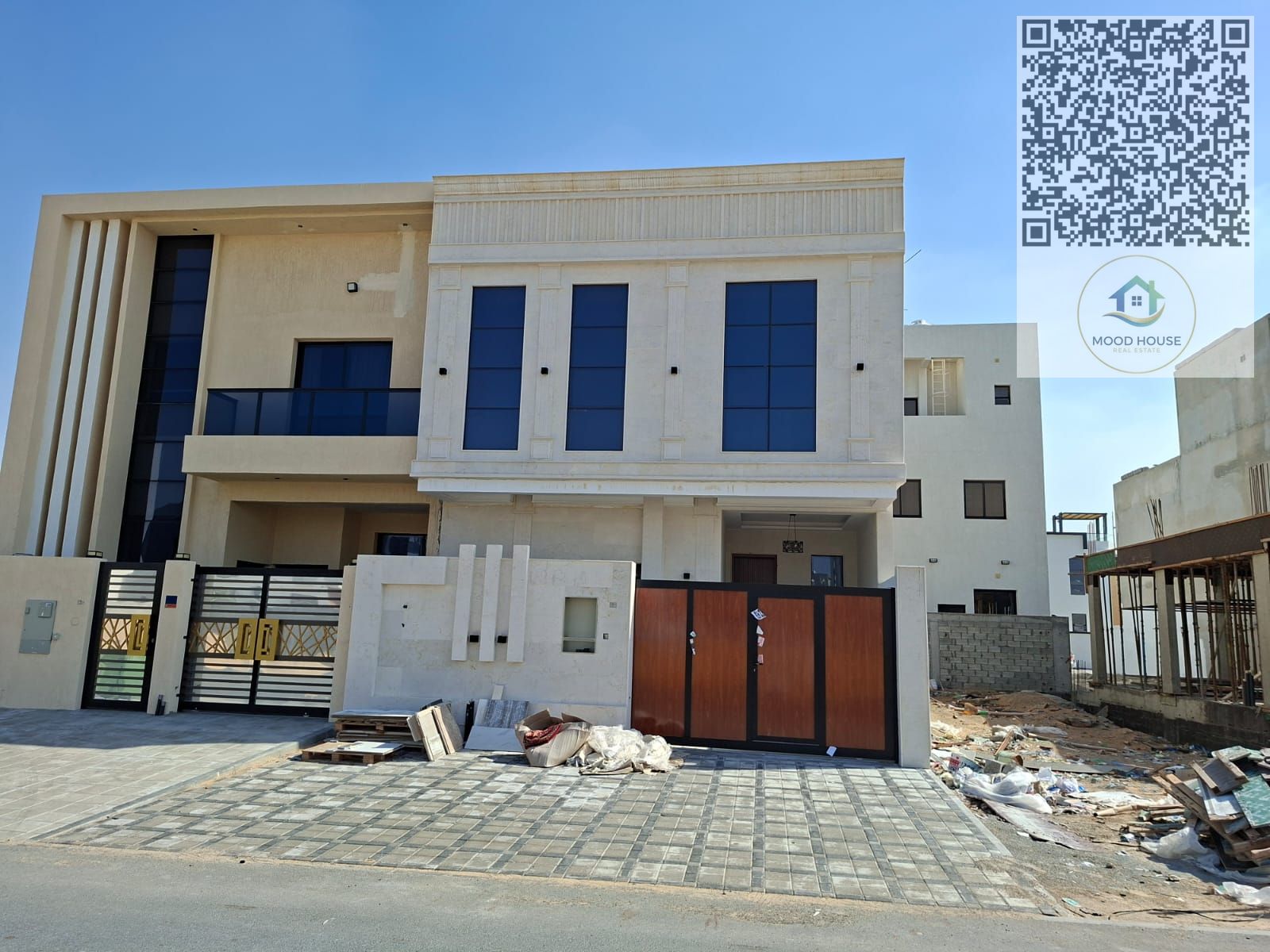 Exclusive offer in a prime location at an unbeatable price. Modern, contemporary finishes. Freehold ownership for all nationalities, with inheritance
