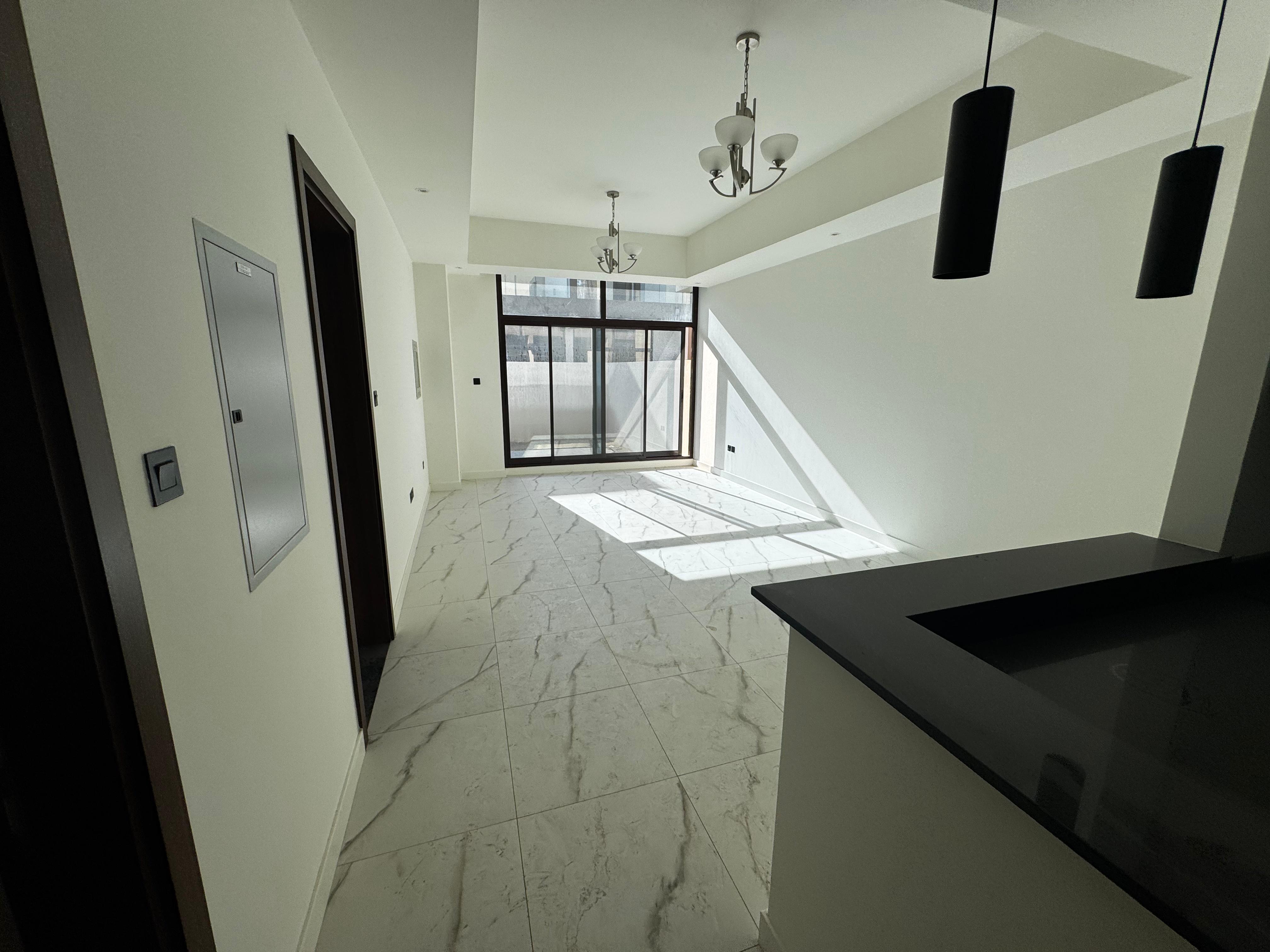 ELEGANT 4 BR + MAIDS TOWNHOUSE ON RENT | READY TO MOVE IN |VACANT| UPGRADED UNIT |