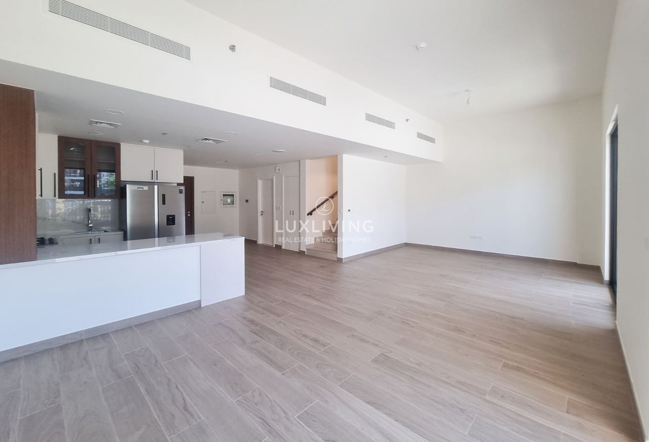 Boulevard View | Duplex | Brand New | Modern