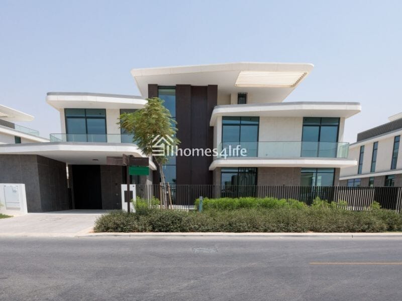 BIGGEST PLOT | TYPE V8 | 6-BEDROOMS VILLA | VASTU