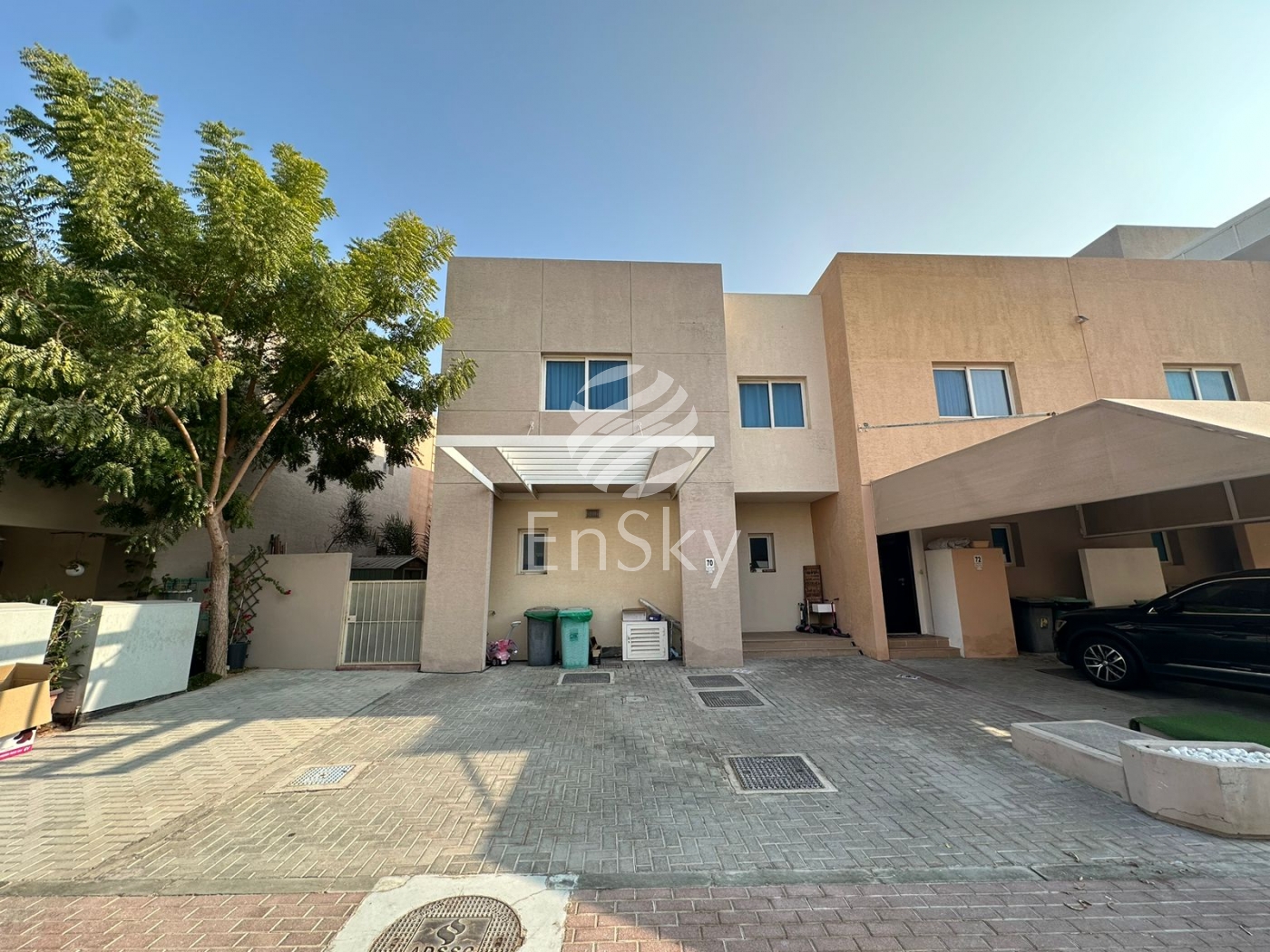 Single Row | Vacant Soon | Contemporary Village