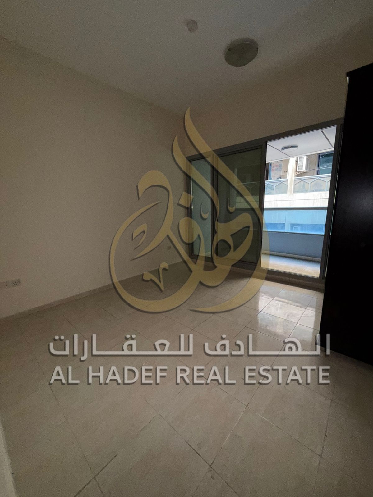 Apartments for rent in Al Majaz 2 on Al Wahda Street near Jamal Abdul Nasser Street, 2 bedrooms and hall with option of 2 or 3 bathrooms, 4 or 6 chequ
