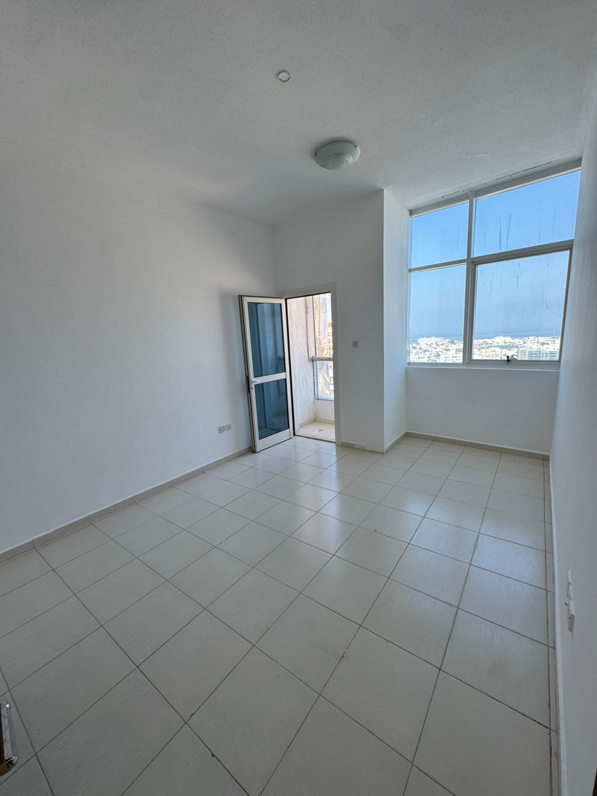 One Bedroom Apartment for Rent in Al Majaz 3 – Sharjah | Balcony | Open View