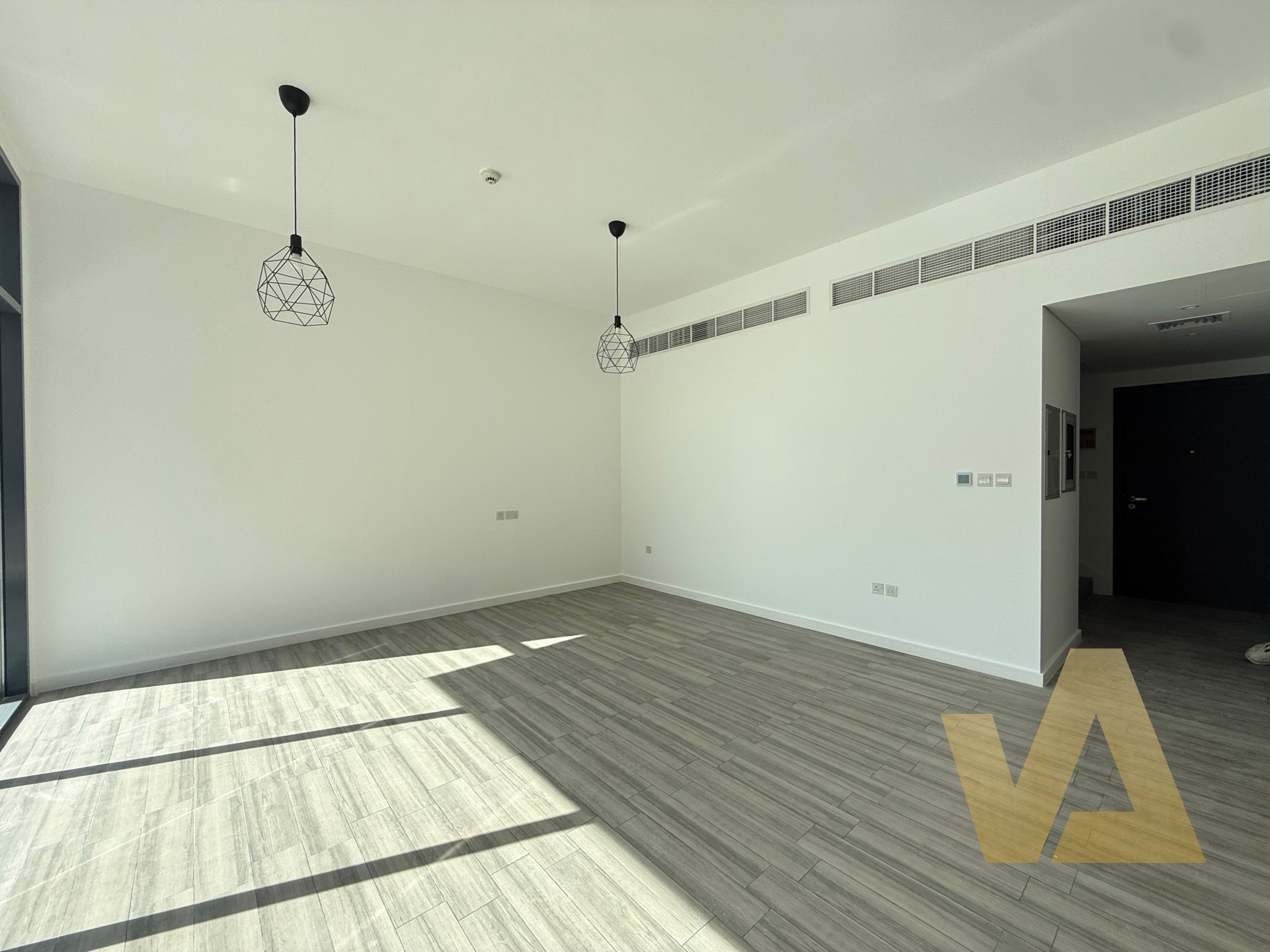 Amazing | 2 bedroom duplex | Huge garden