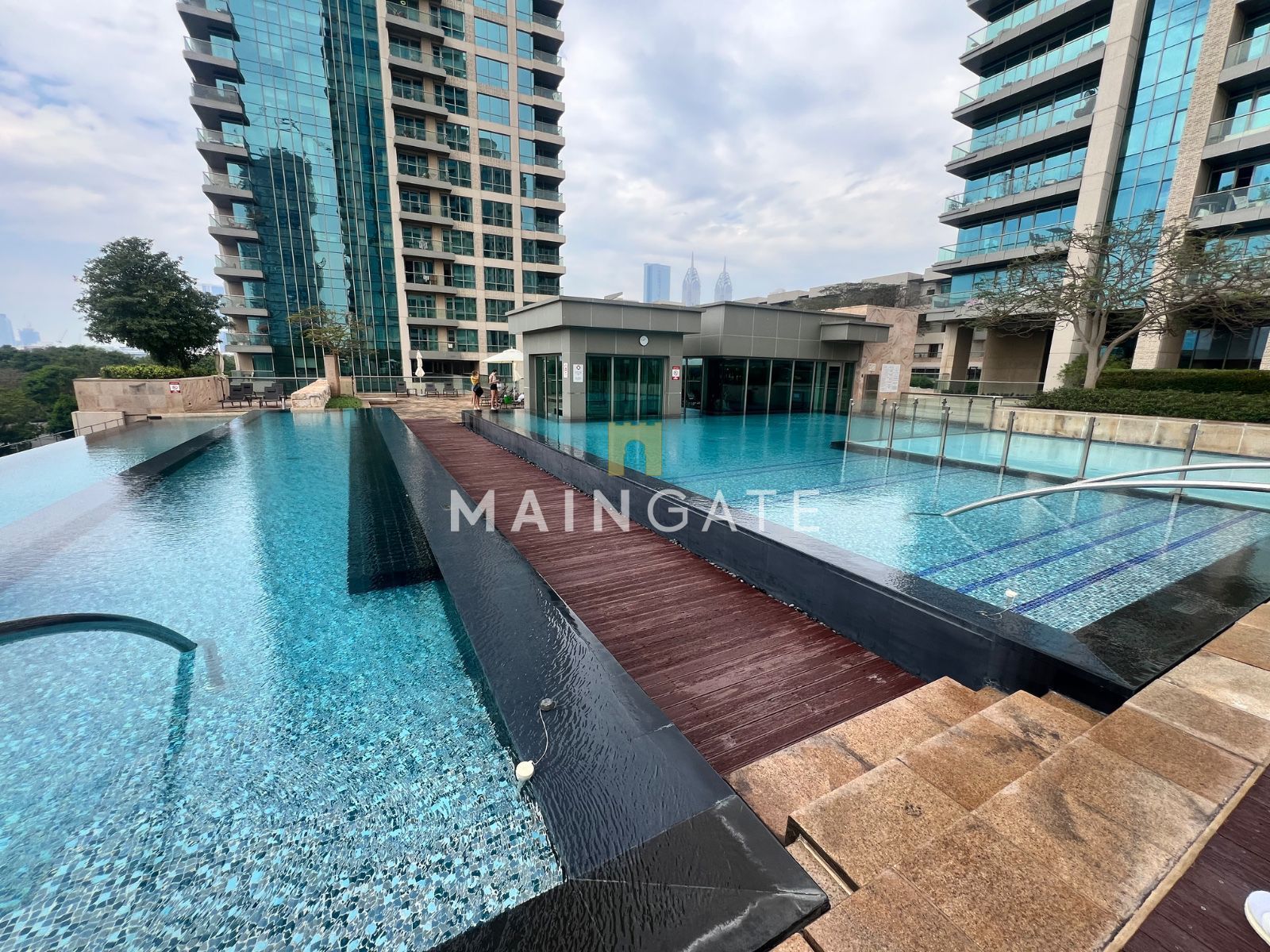 GOLF COURSE & POOL VIEW | WELL-MAINTAINED | 2 BHK