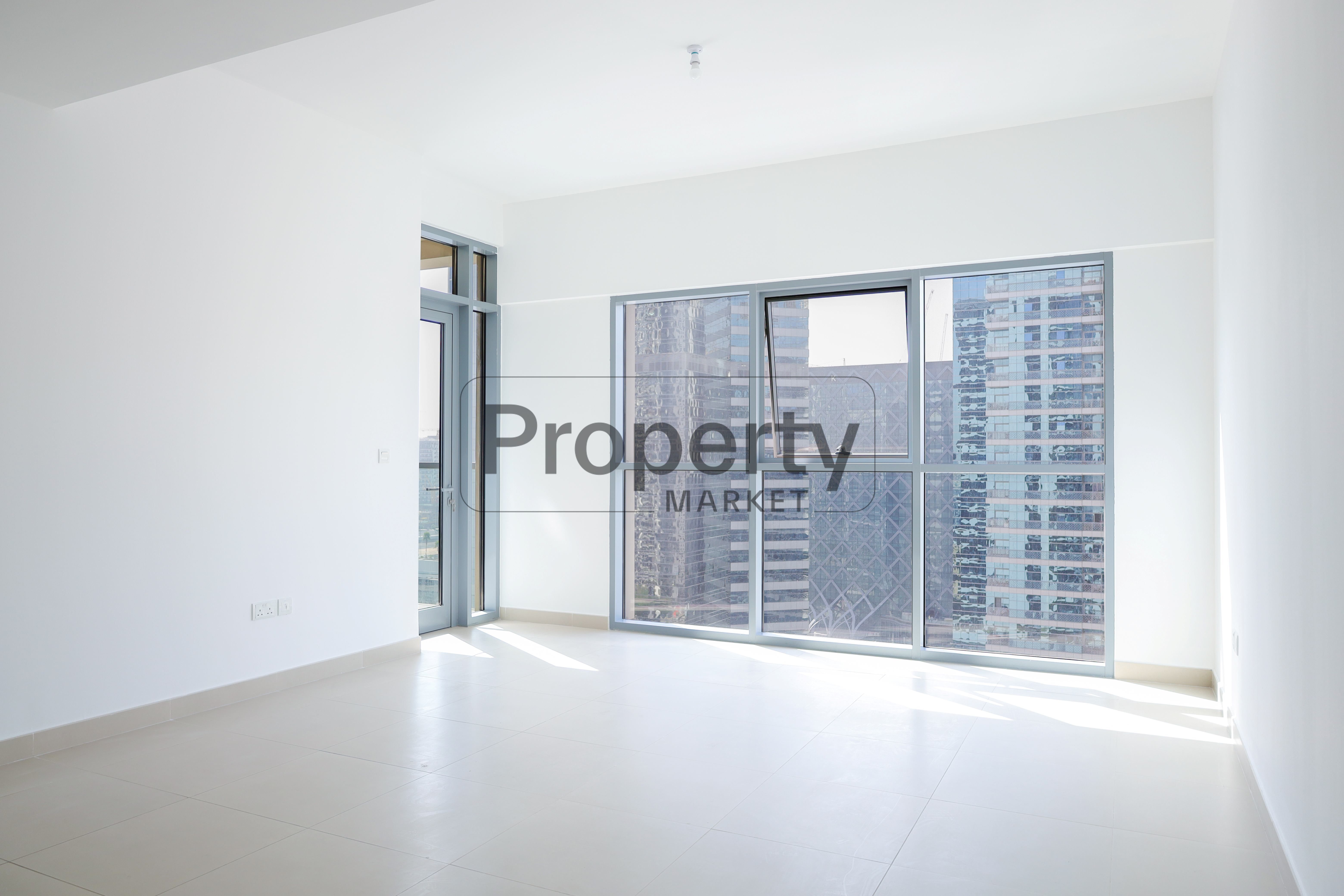 Unfurnished | Spacious Layout | High Floor