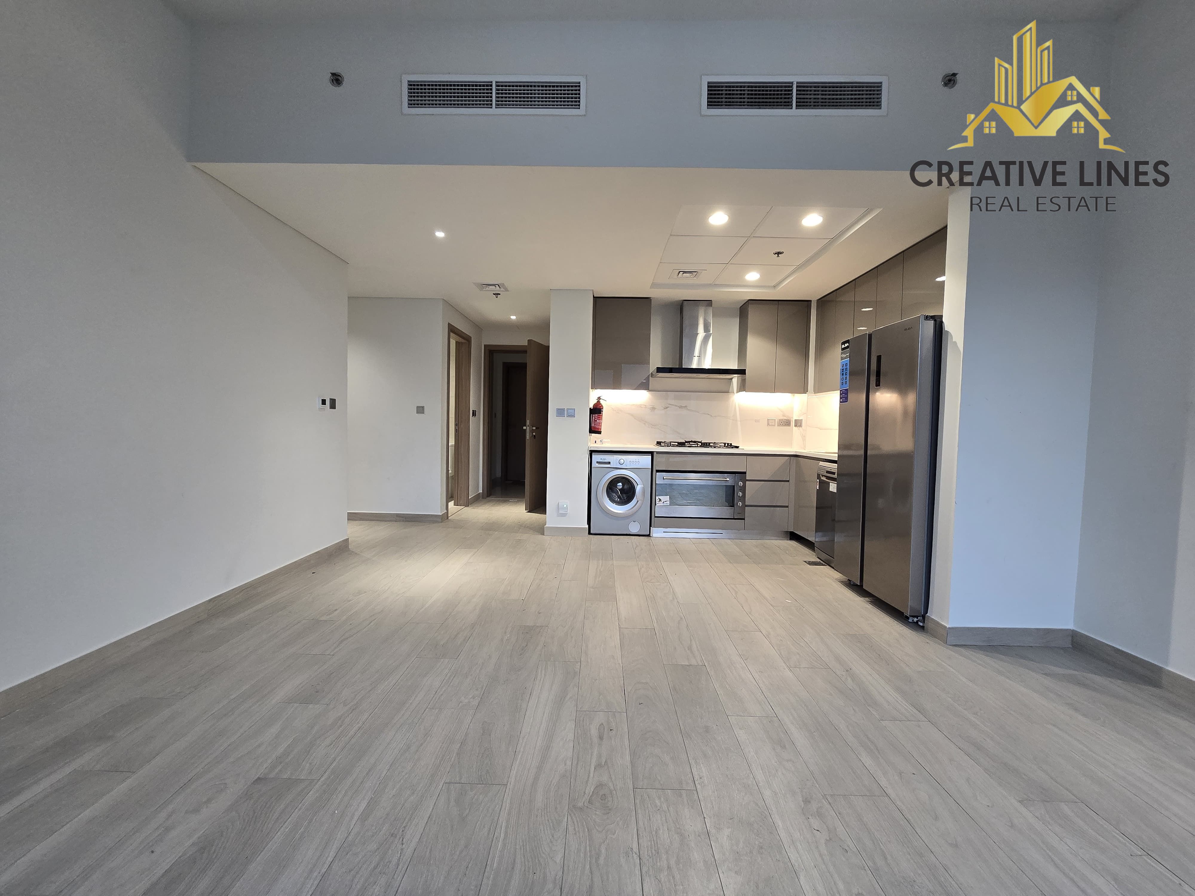 READY TO MOVE - CHILLER FREE - SPACIOUS 3BHK