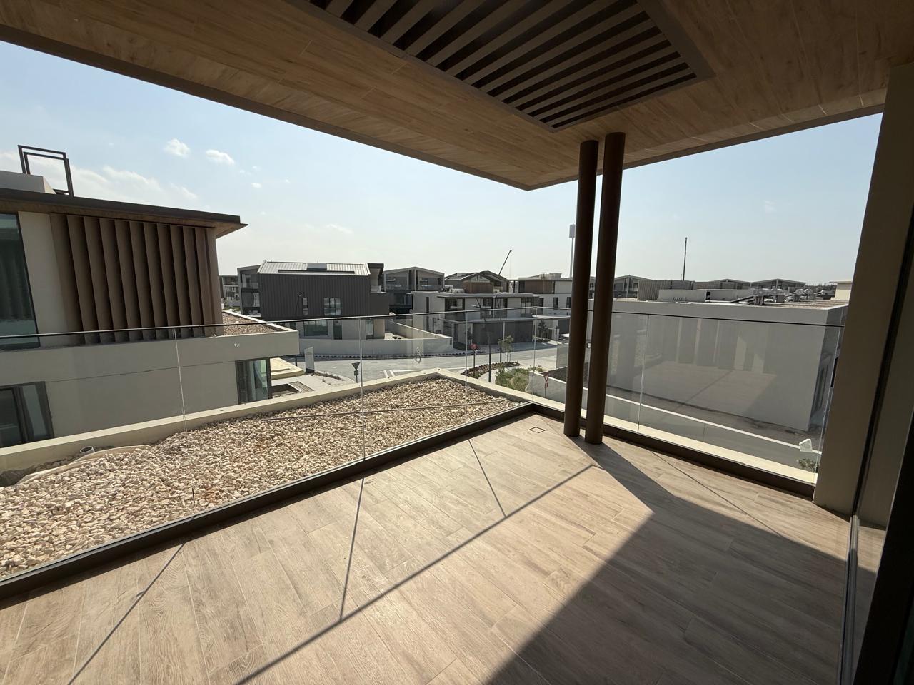 EXPEREINCE THE LEGACY OF SIGNATURE LIVING