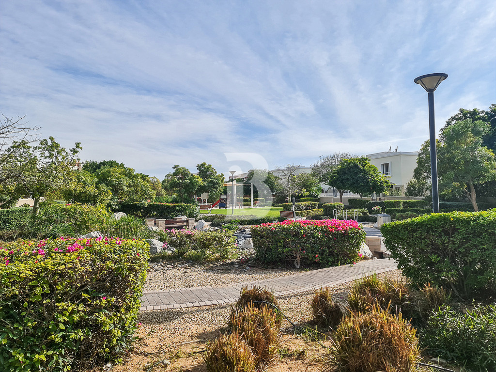 Spacious Unit | Prime Location | Balcony