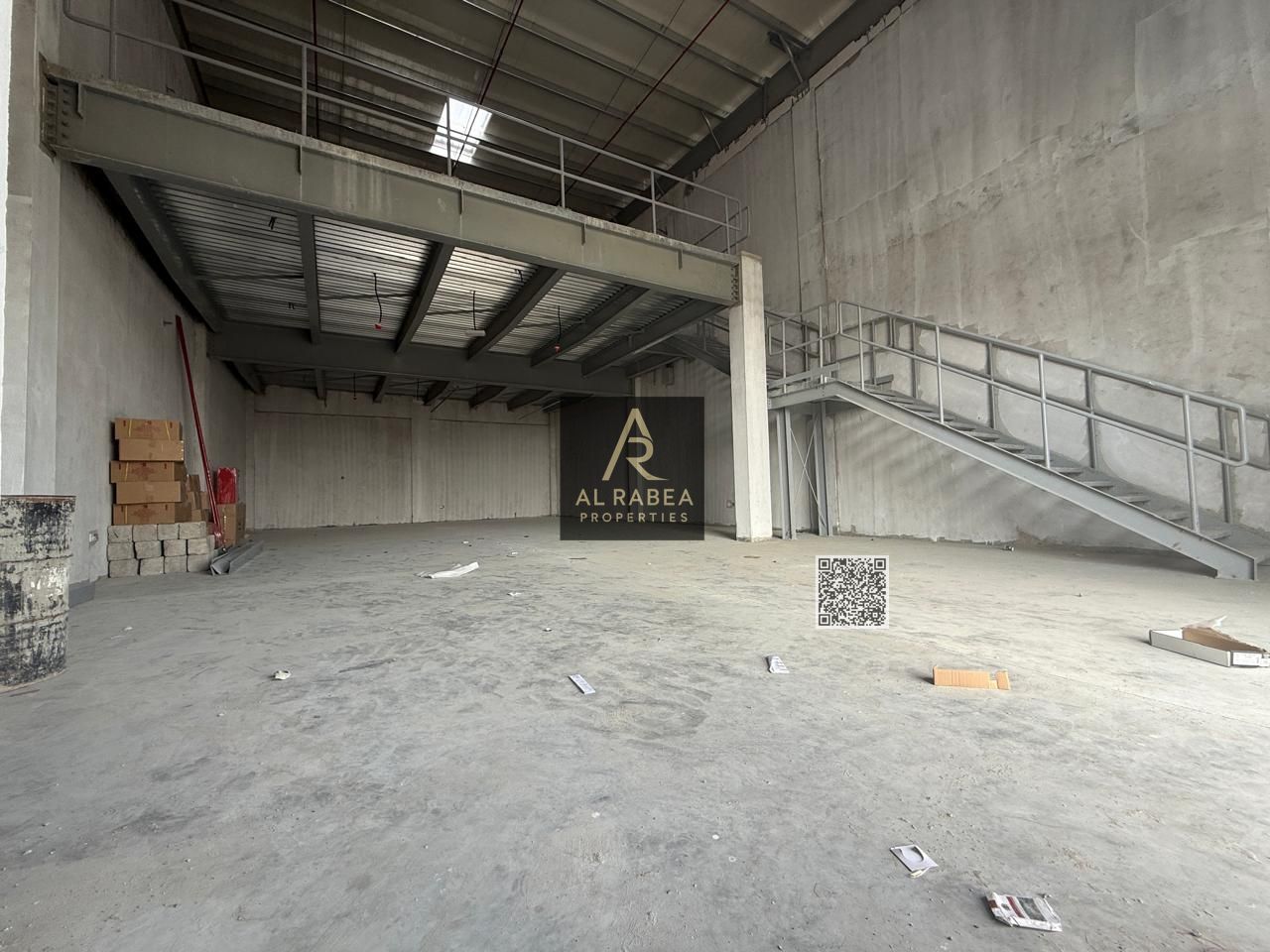 First rental unit in Shubra, Al-Jarf Industrial Area 3, on the main street. Ground floor and mezzanine. 1 bathroom. 19 kW electricity. Area: 3552 sq f