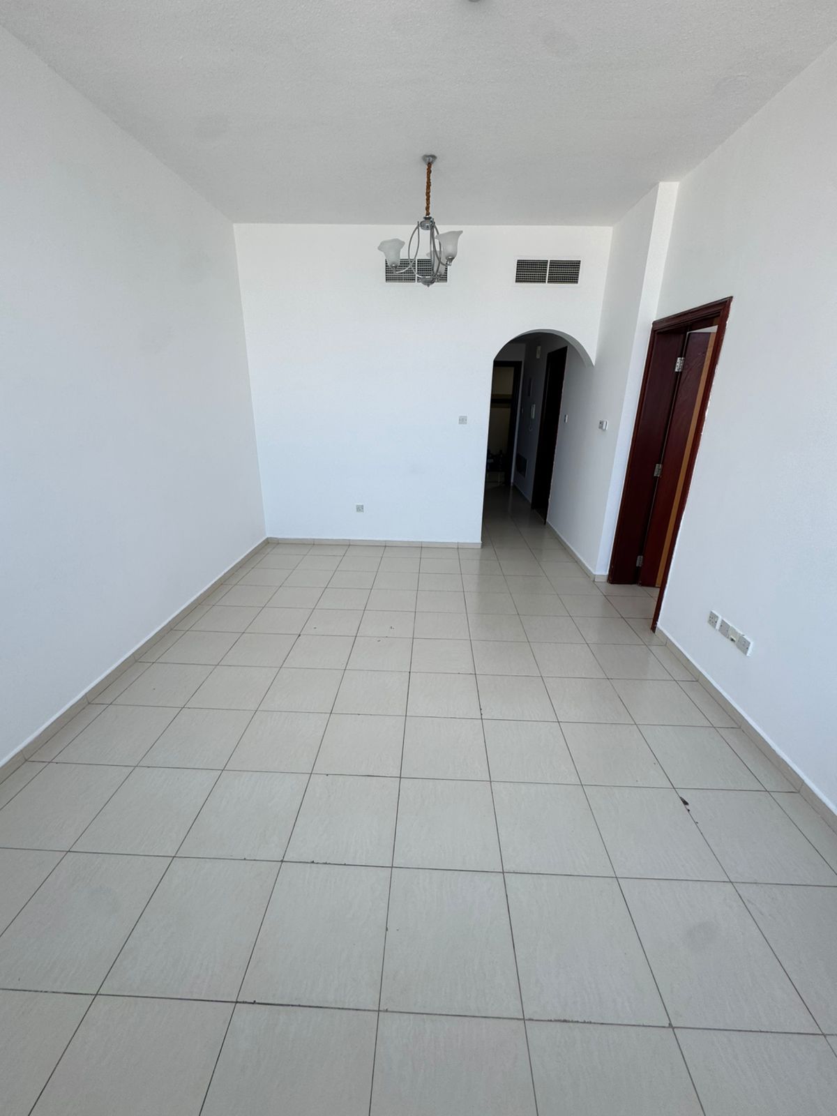 1 bedroom + hall in Al Majaz 3 - 2 bathrooms - Balcony Price: AED 38,000 Location: Al Majaz 3