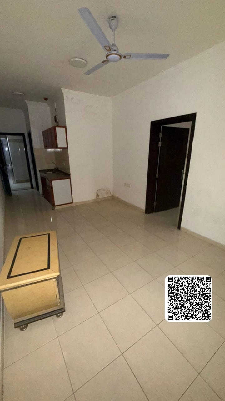 For annual rent in Ajman One bedroom and living room In Al Rawda, near Ammar Street. Surprise price!