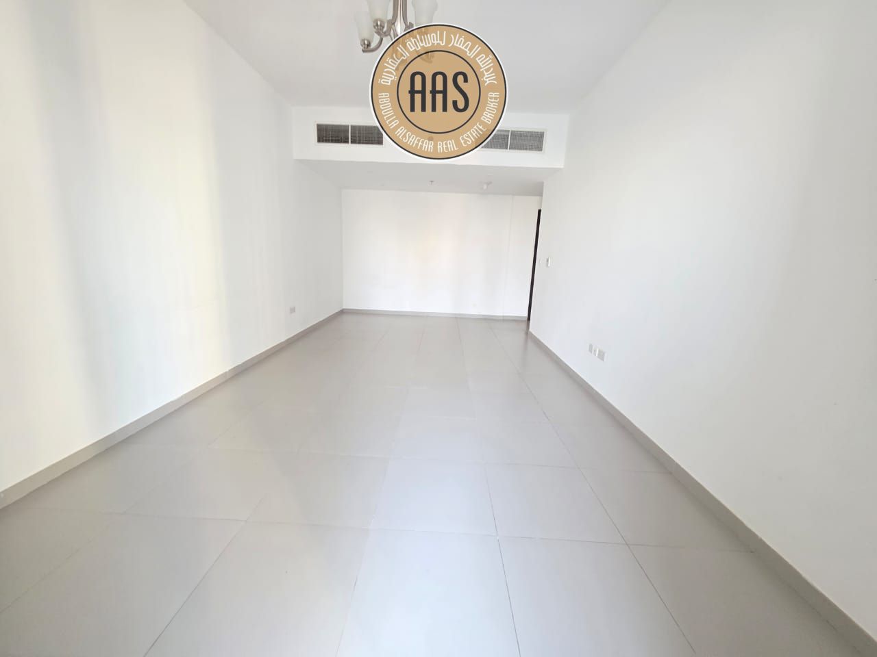 Close To Mulla Plaza Spacious 3BHK 120k In 4 Payments With Facilities