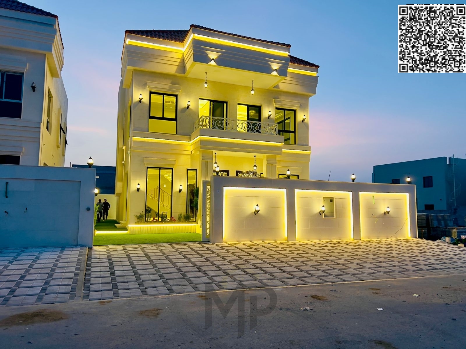 For sale: A villa with a modern classic design in Al Helio 2 area, prime location opposite the mosque and services, near Sheikh Mohammed Bin Zayed Roa