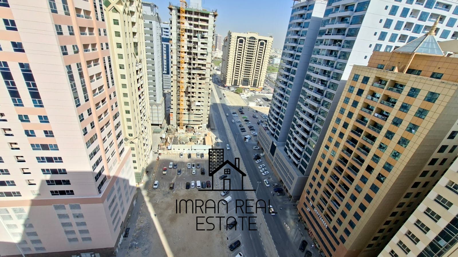 Bright & Spacious 1BHK Parking Free|| Wardrobes | Well-Maintained Family Building