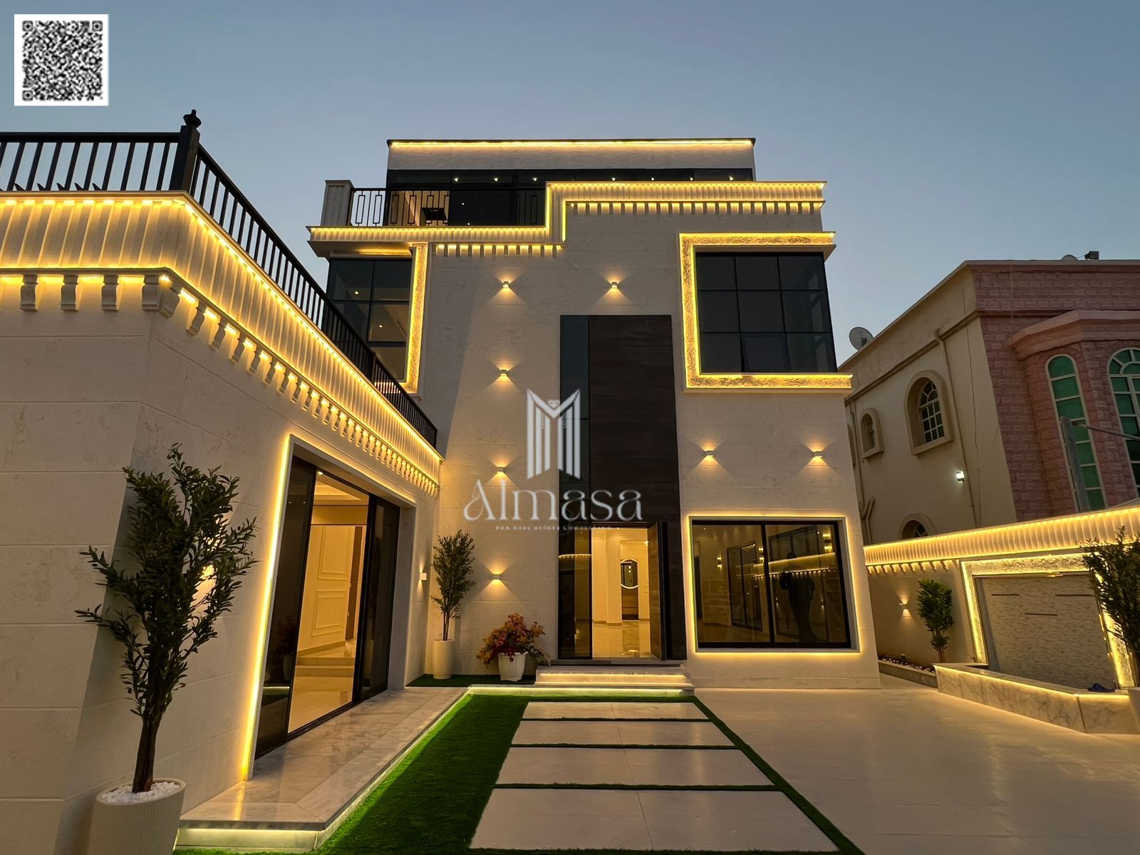Al Rawda Villa – Freehold, including electricity, water, and air conditioning. Prime location and high-end finishing.
