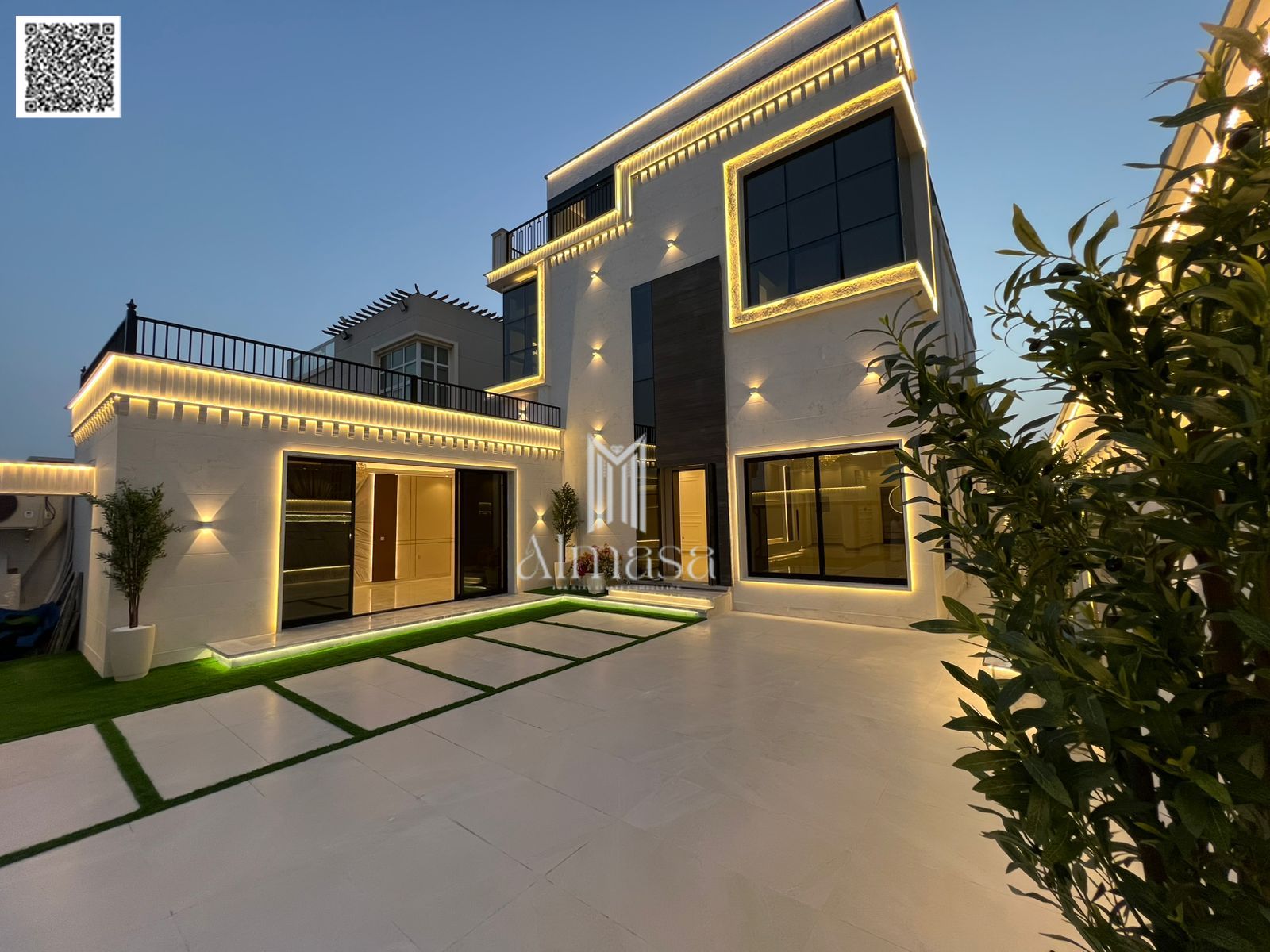 Luxury home ready to move in – electricity, water and air conditioning are all included
