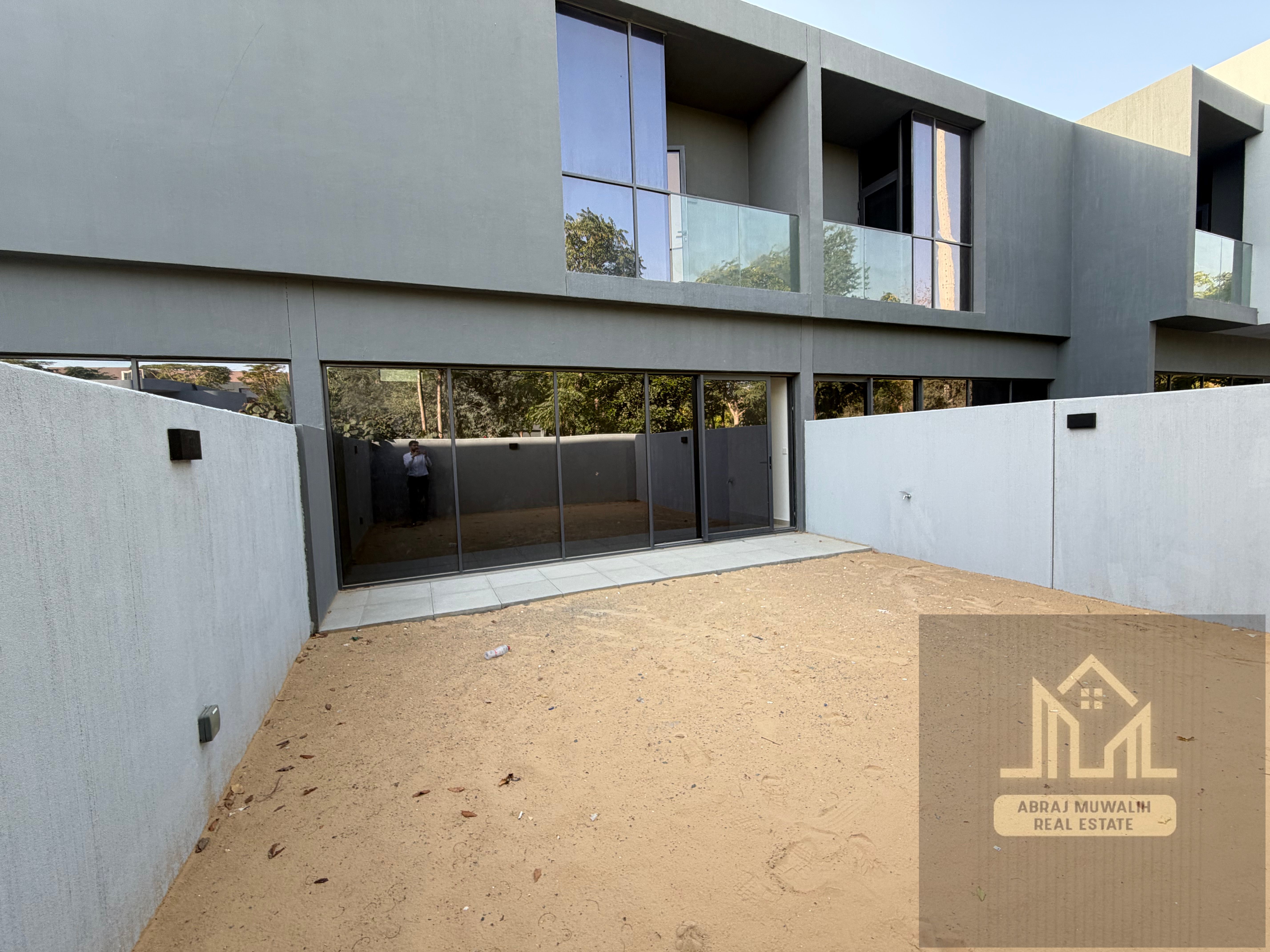 Hot deal at very prime location in masaar Kaya