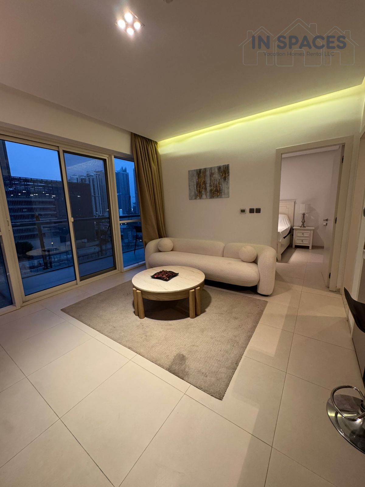 Spacious 1br Marina | near metro | bills included