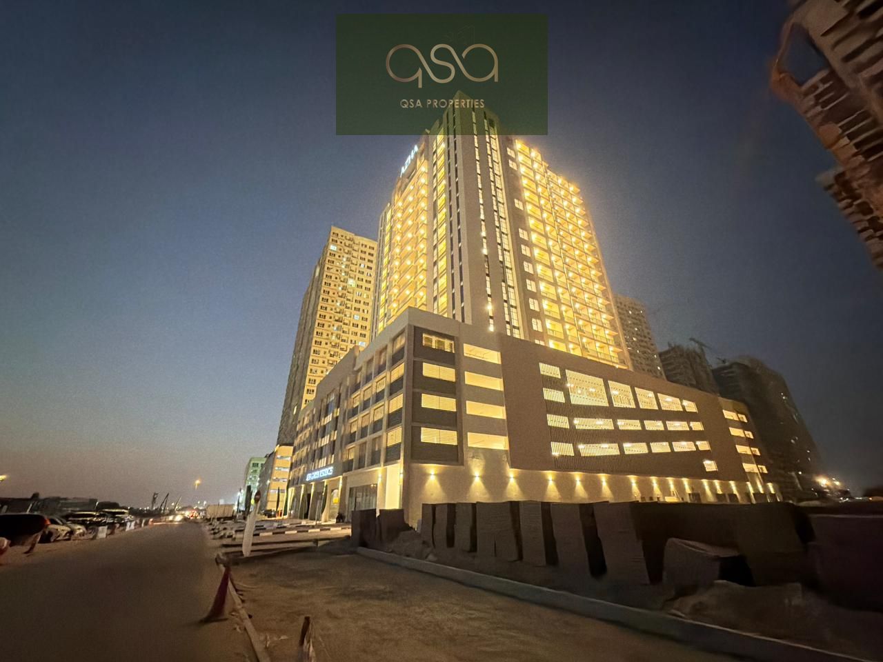 offer! Studio with an open city view and built-in wardrobes in a world-class, fully-serviced project featuring a gym, swimming pool, covered parking,
