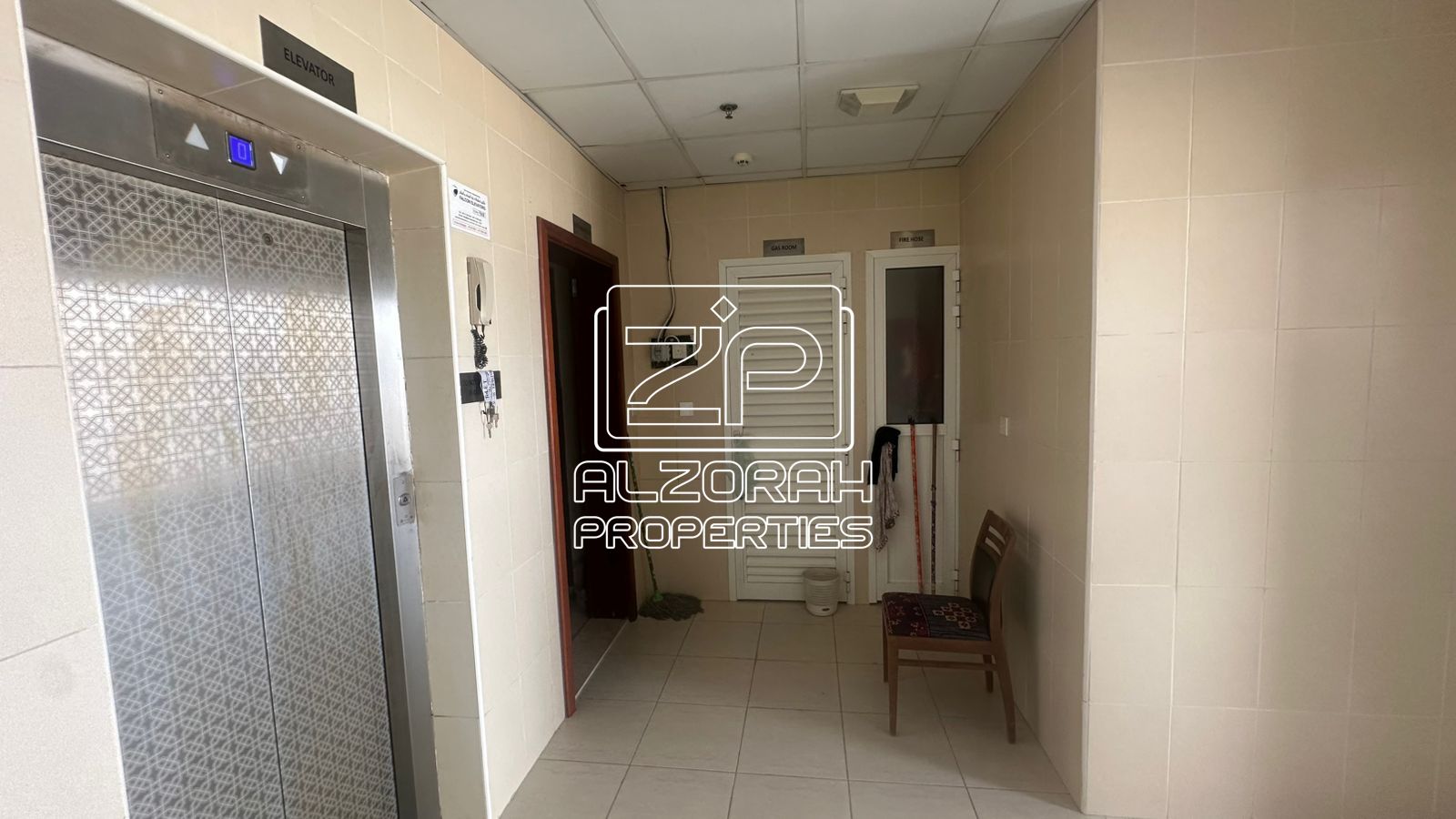 Building for sale | Prime Location | Family Building