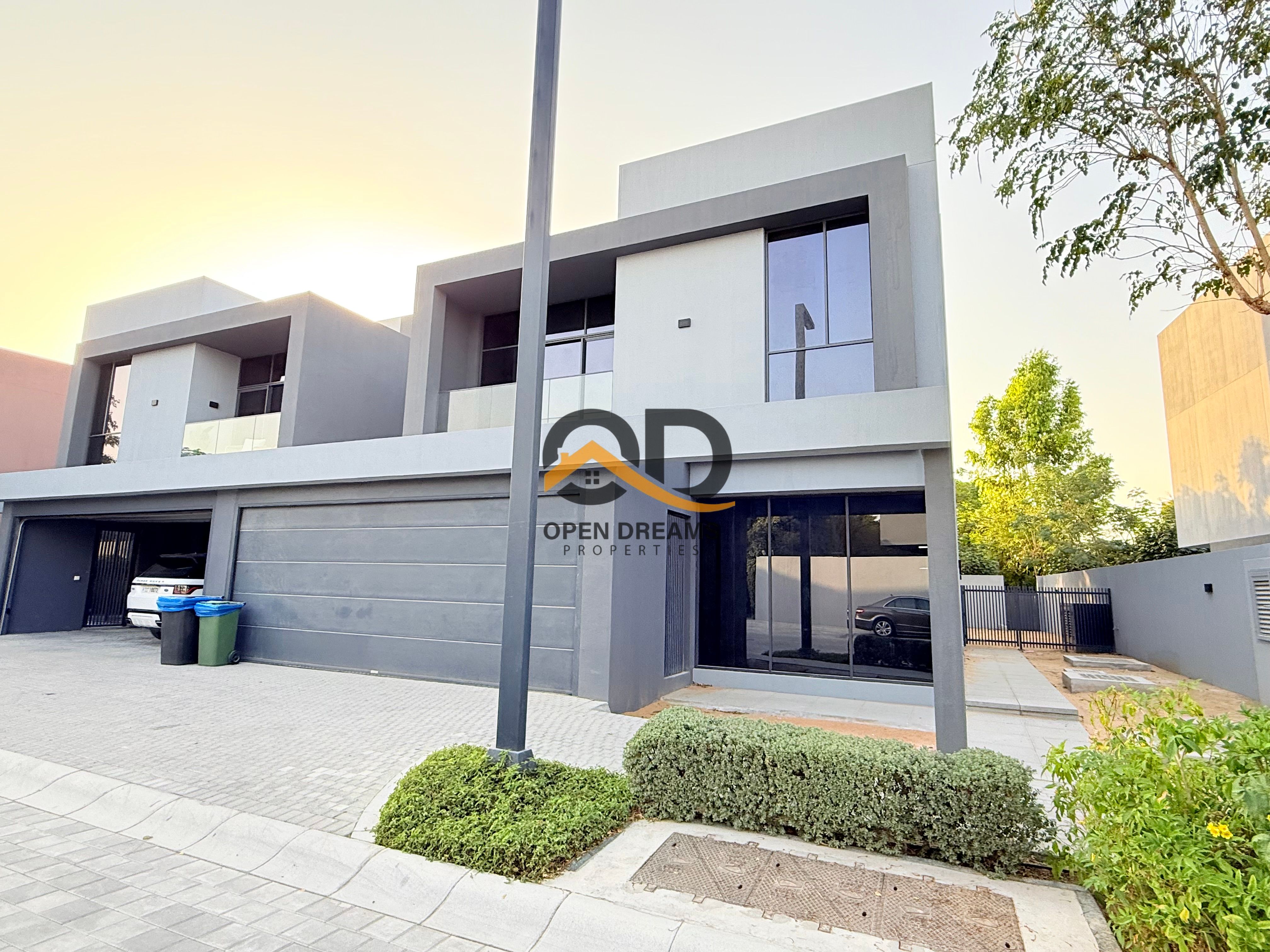 4BR Twin Villa with Majlis | Private BBQ Area