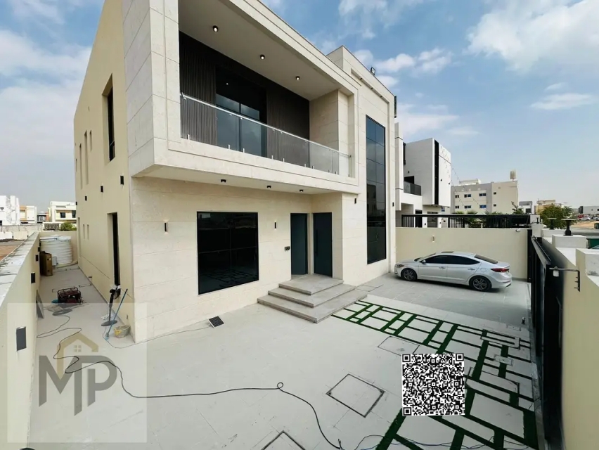 Own a luxury villa in Ajman with modern designs and spacious areas, strategic location, ownership for all nationalities.