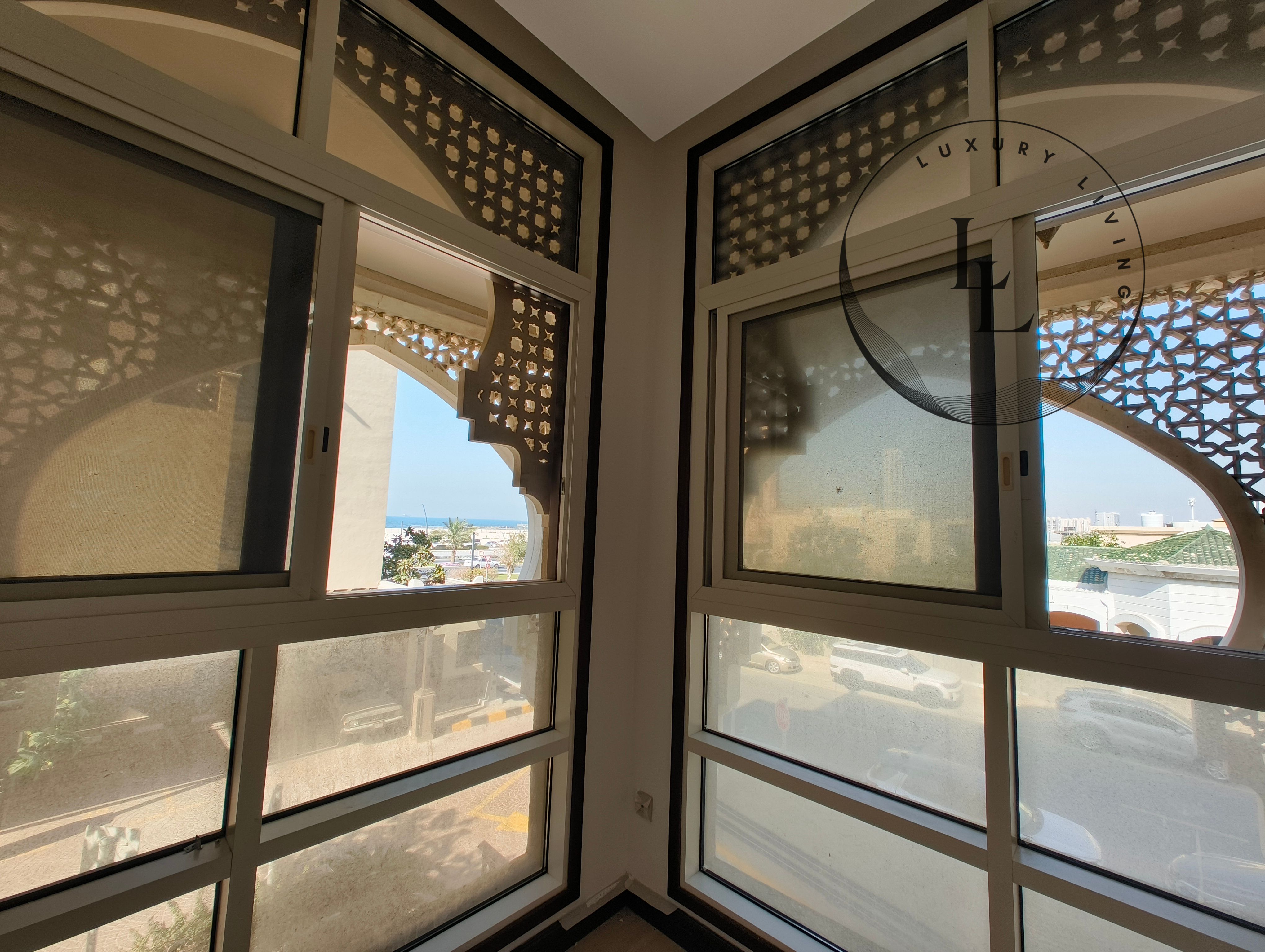 Luxurious and upscale Sea view villa in 120k with 4 master beds and 6 washrooms.
