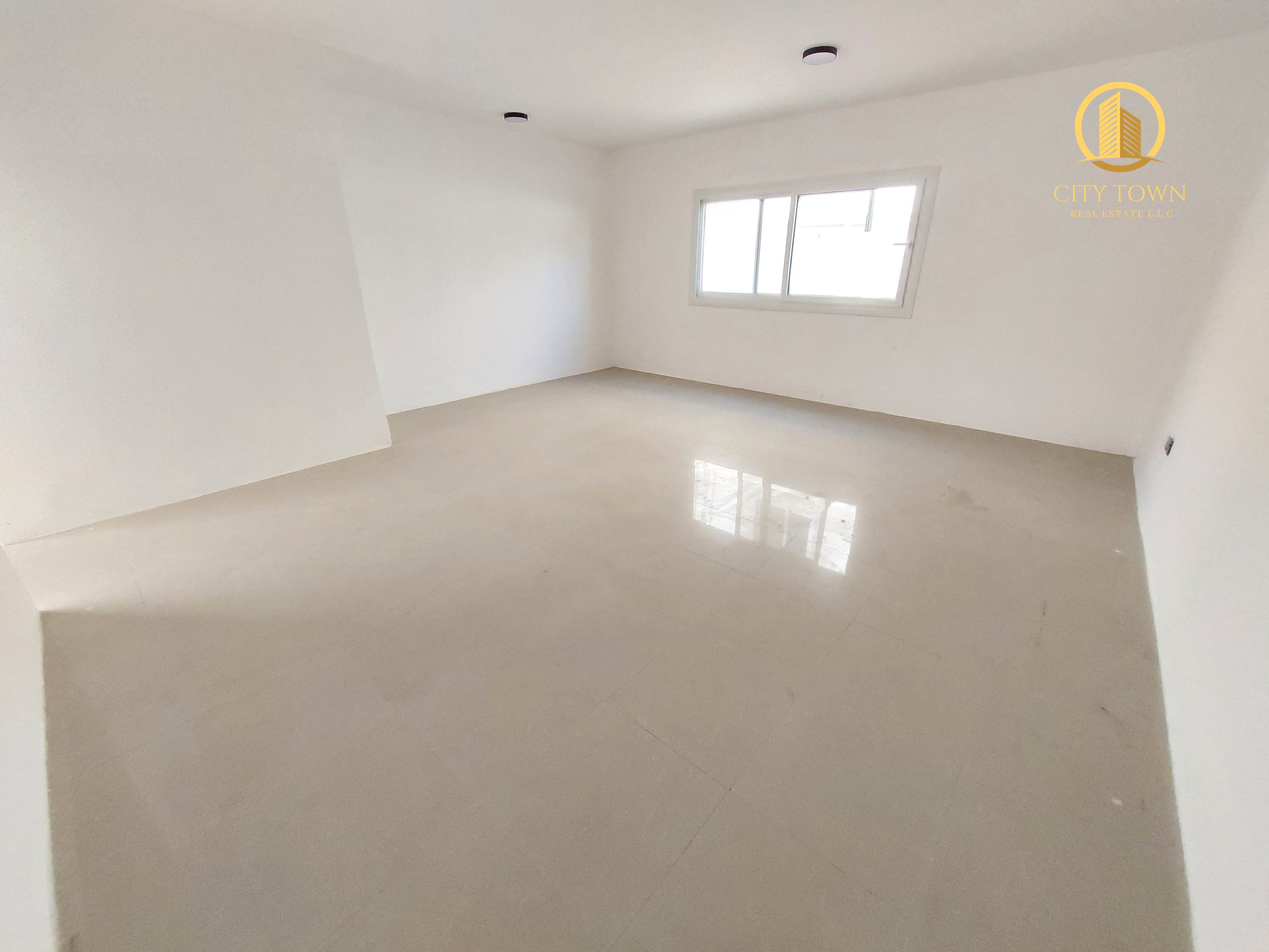 Fully renovated /Spacious 3 bedrooms hall double story villa with maids room/ Al jazzat Area