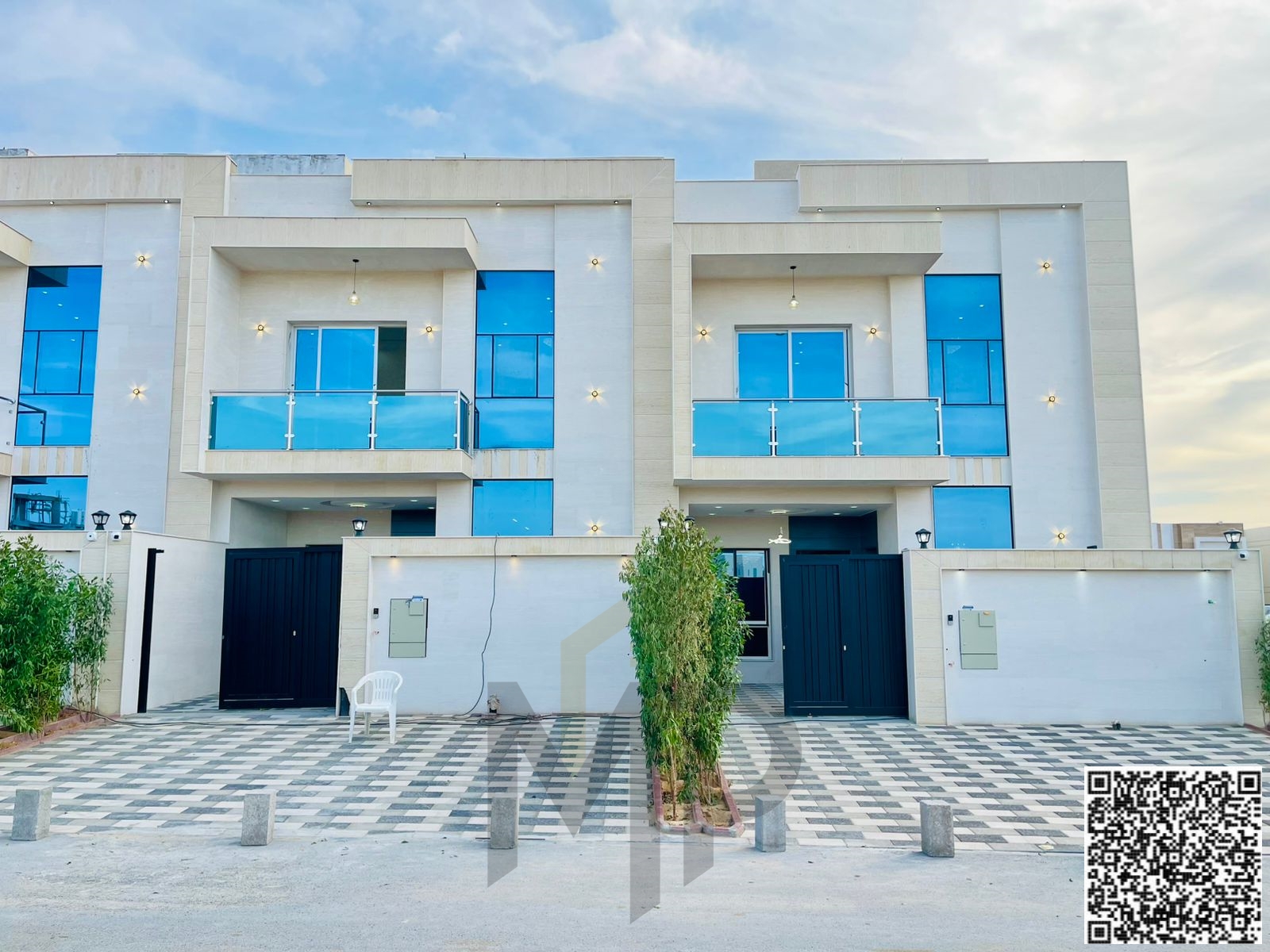 A once-in-a-lifetime opportunity! Own your dream villa with a rooftop terrace. Freehold ownership available to all nationalities. Price negotiable. Su
