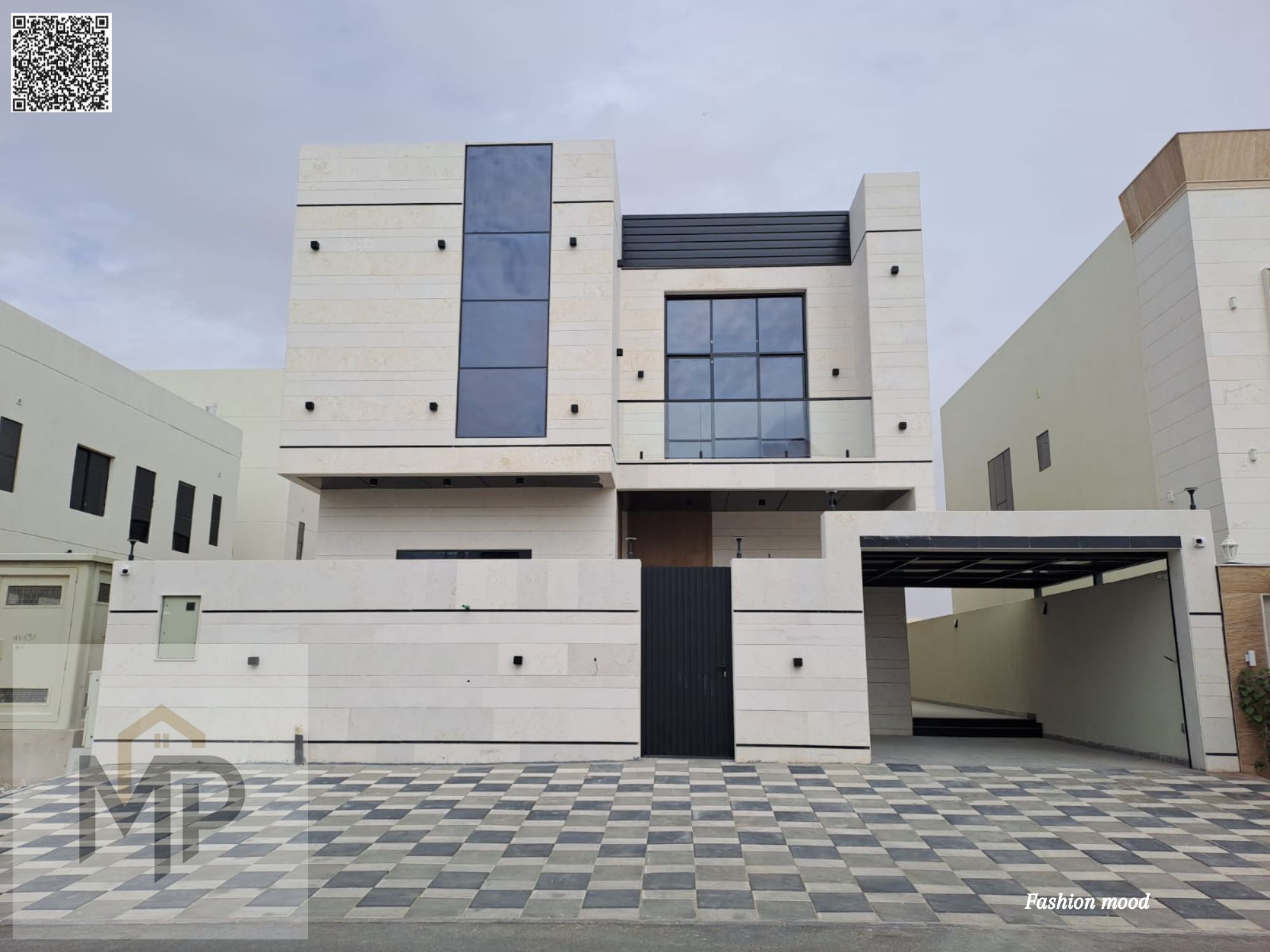 Villa on (sikah) | ajman| al helio2 area | 5 master rooms, majlis, 2halls, maid room| freehold | 0 registration fees | negotiable price.