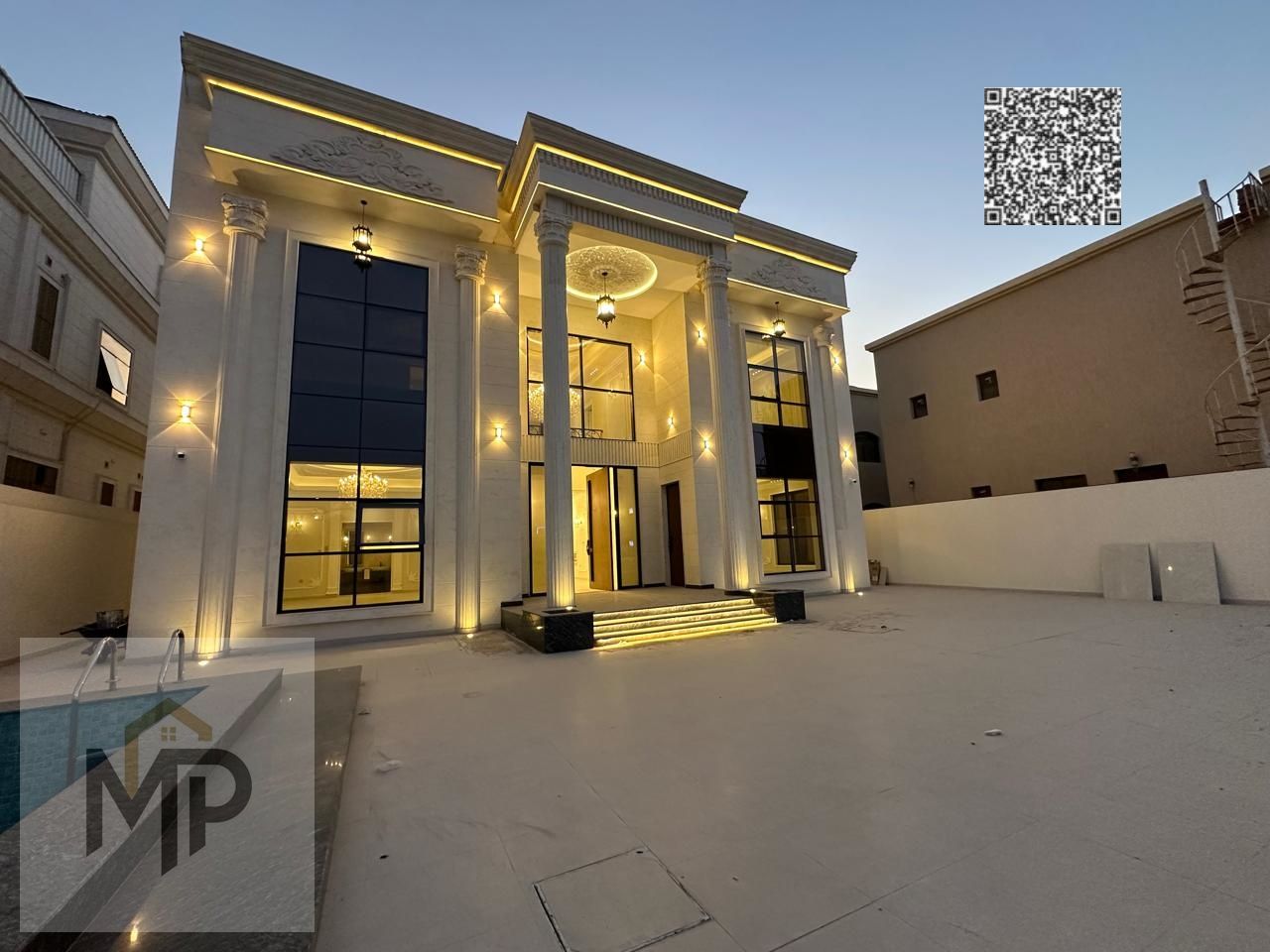 Take advantage of this exceptional opportunity to own a luxurious villa with an elegant architectural design and an attractive price including air con
